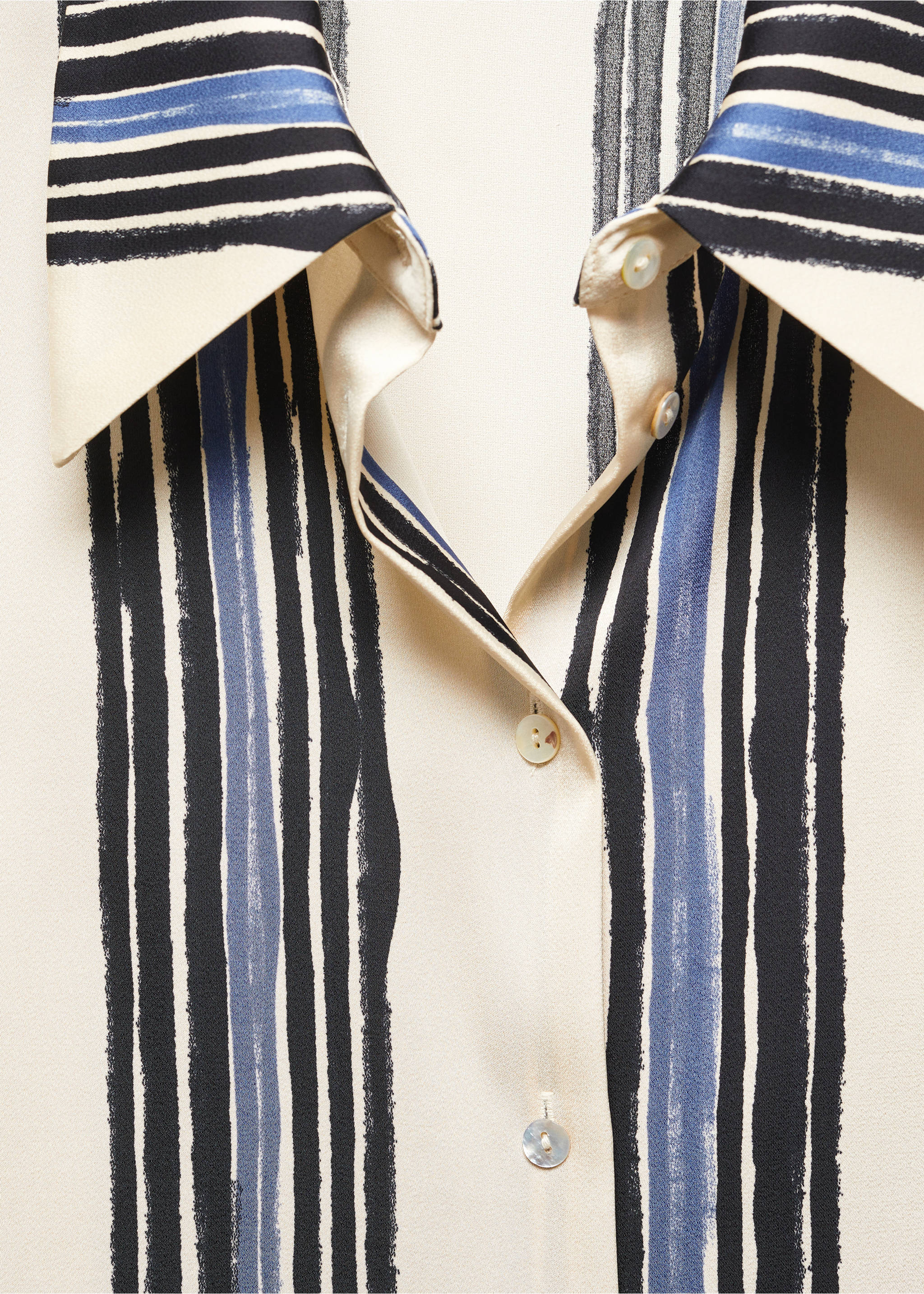 Satin striped shirt - Details of the article 8, Ecru. Ref: 67034033-00.
