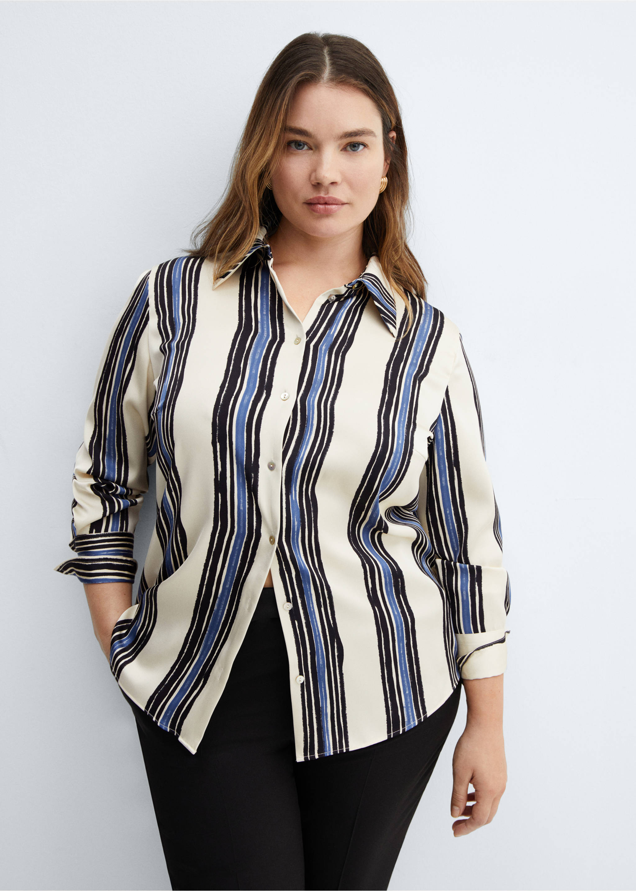 Satin striped shirt - Details of the article 5, Ecru. Ref: 67034033-00.