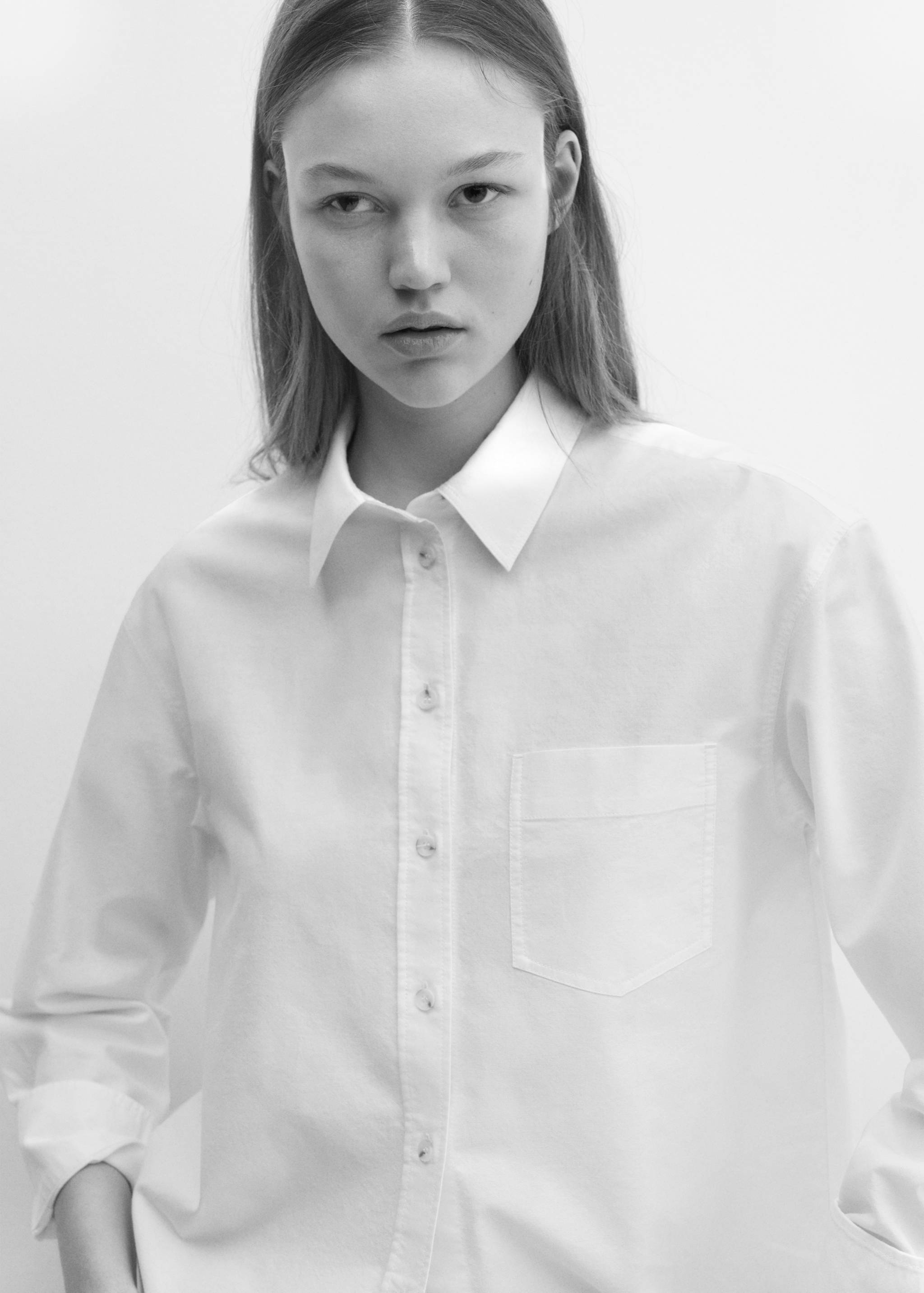 100% cotton pocket shirt - Details of the article 2