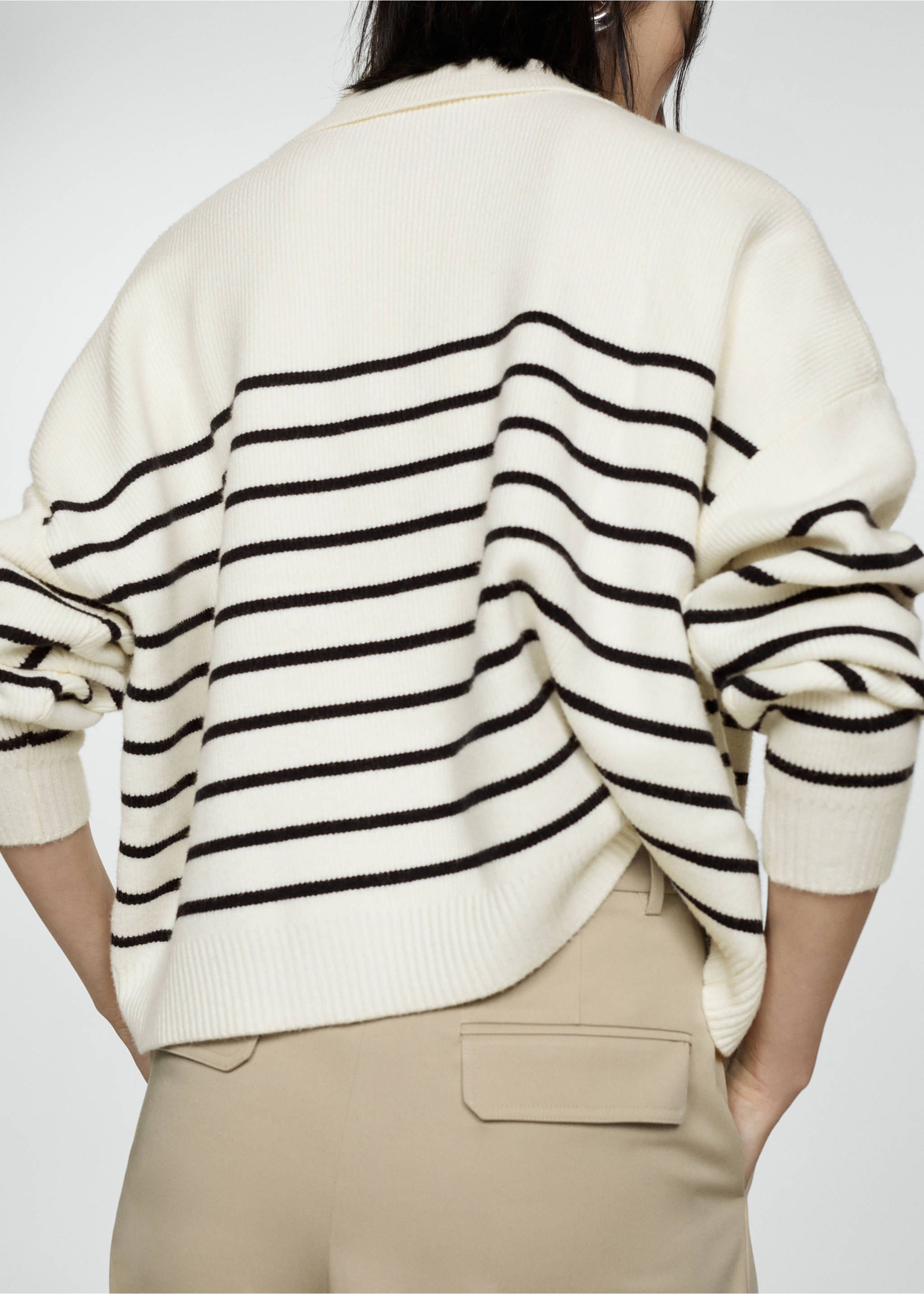 Buttoned collar knit sweater - Reverse of the article, Dark Navy. Ref: 67034036-00.