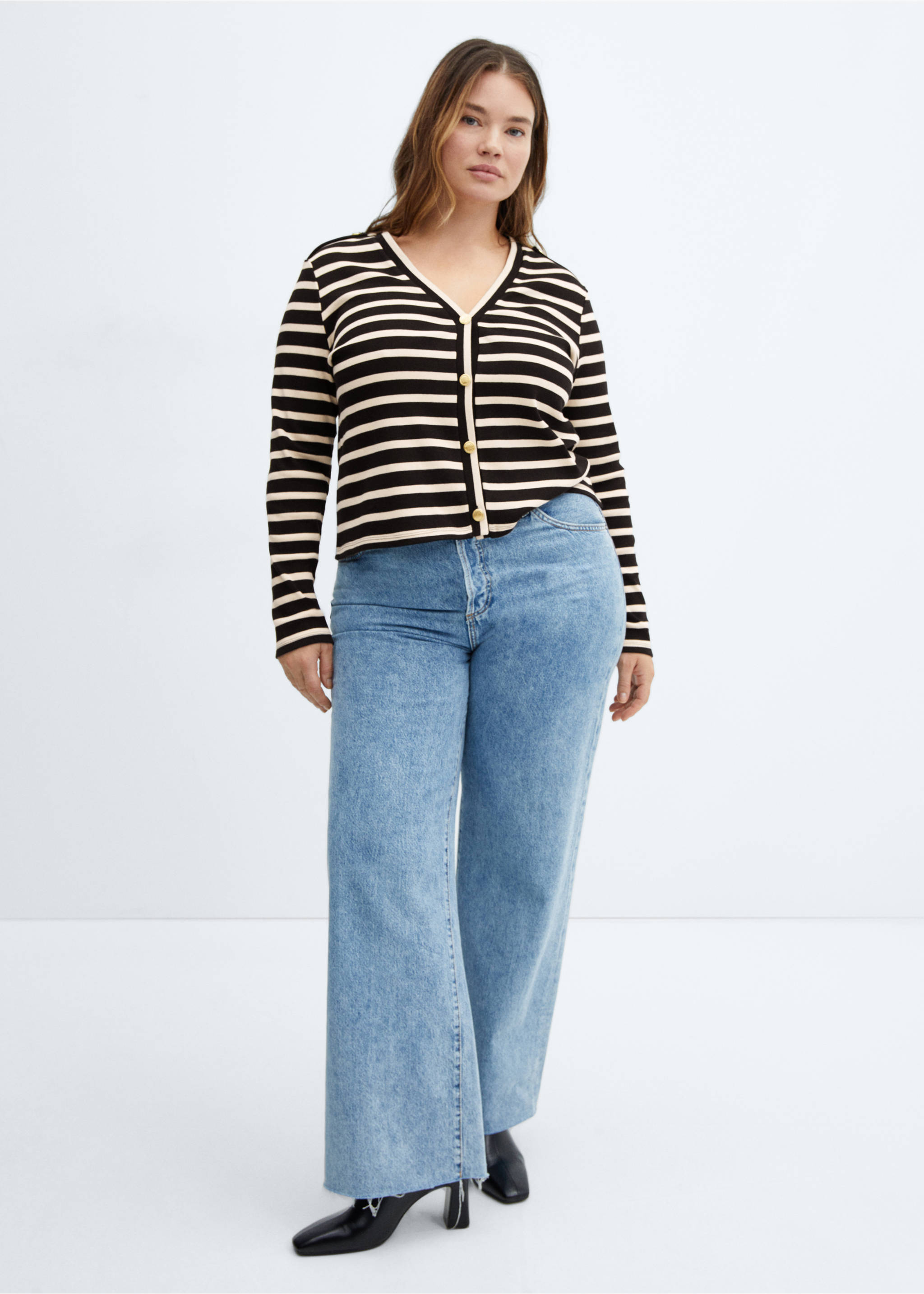 Striped cardigan with buttons - Details of the article 3, Black. Ref: 67034037-00.