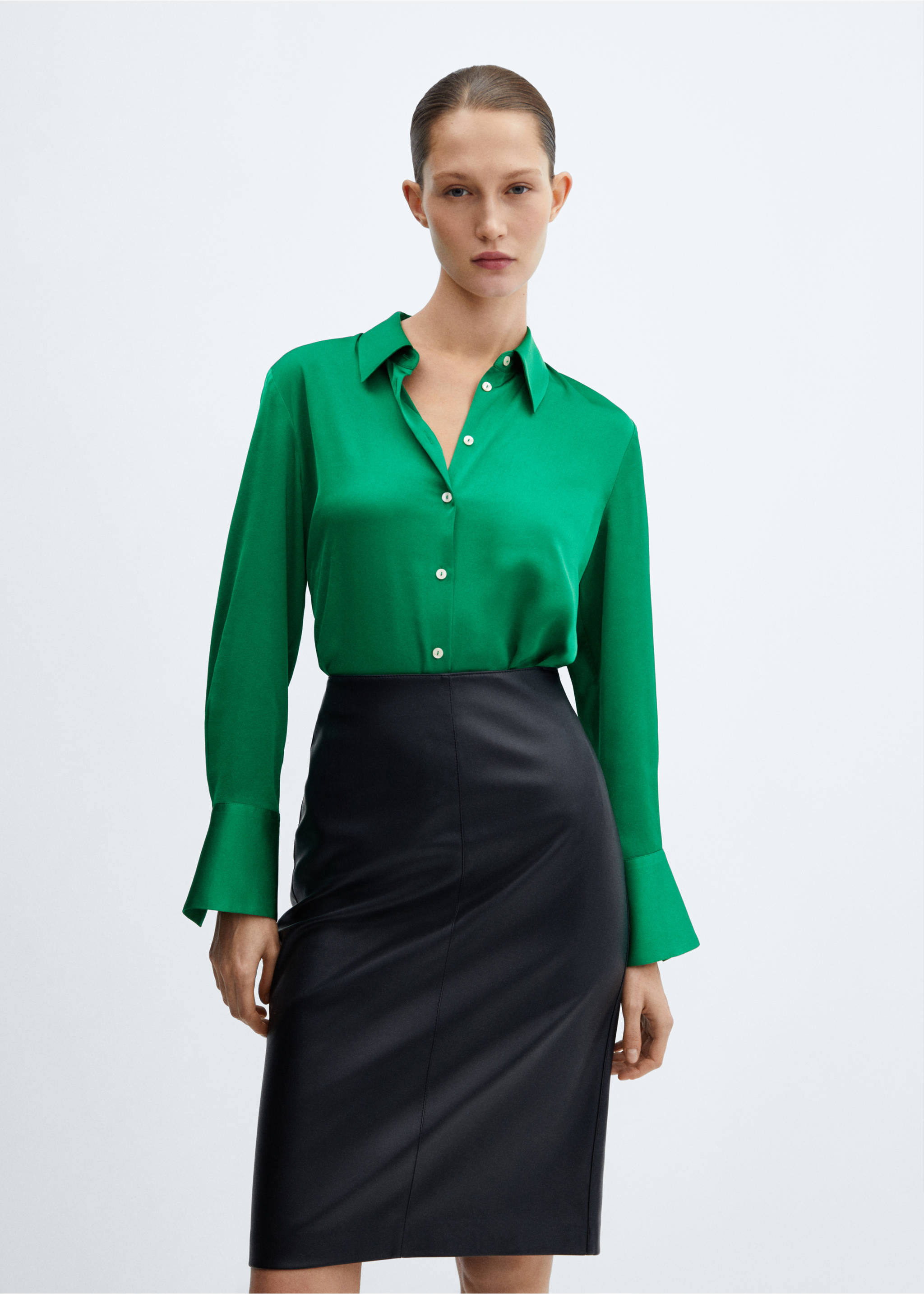 Satin finish flowy shirt - Medium plane, Green. Ref: 67034044-00.