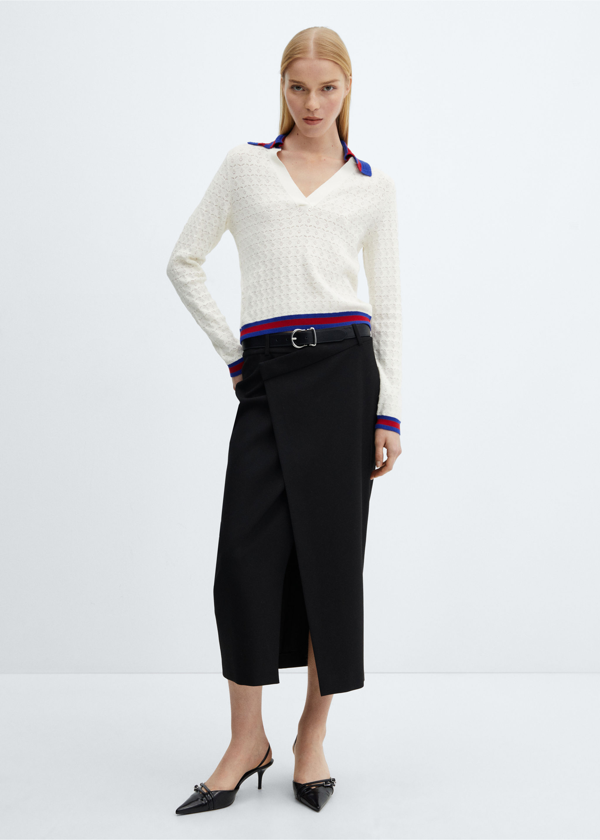 Knitted polo-neck sweater - General plane