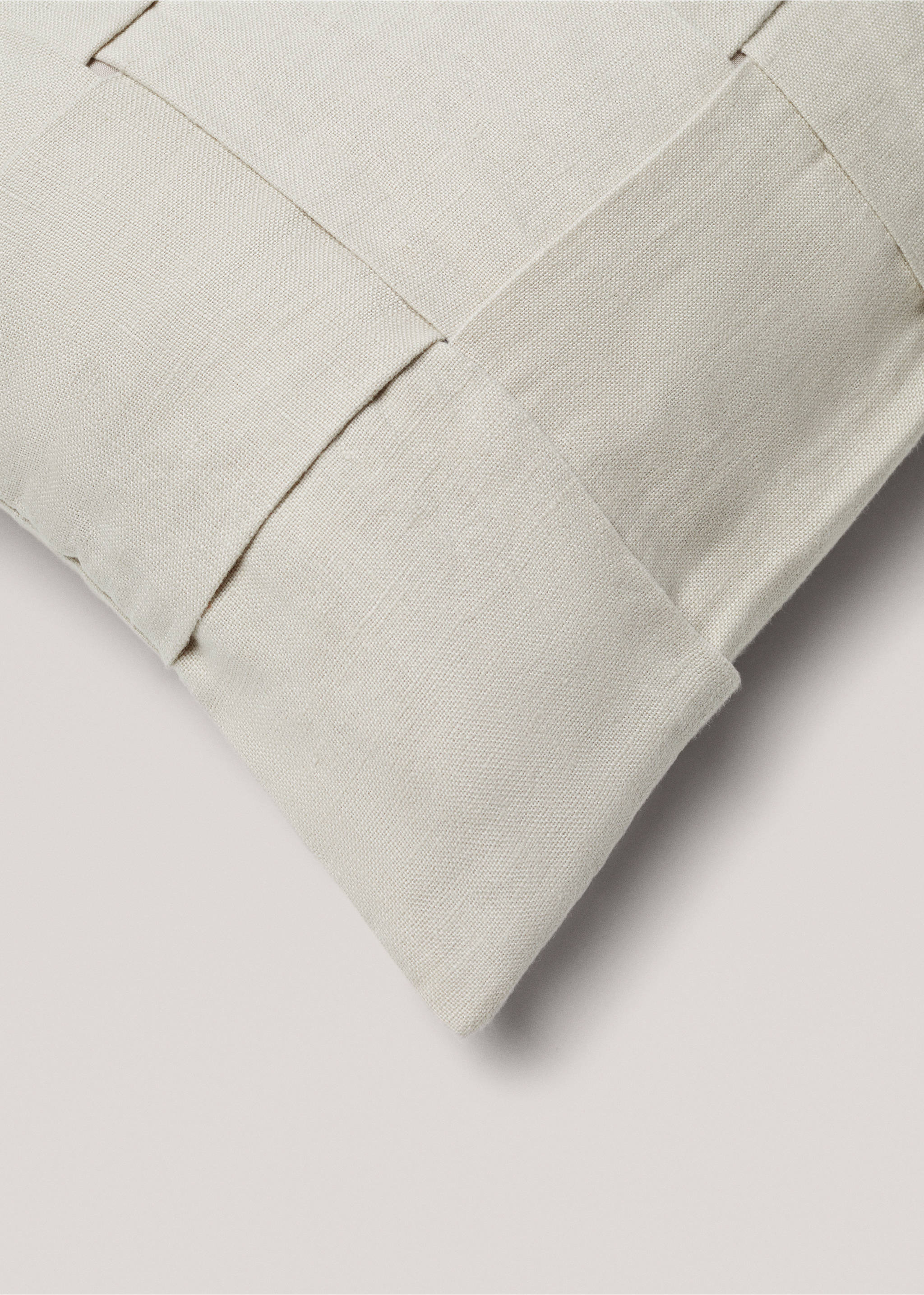 Housse de coussin 100 % lin tressée 50x50 cm - Détail de l'article 2, Sable. Ref: 67034073-00.