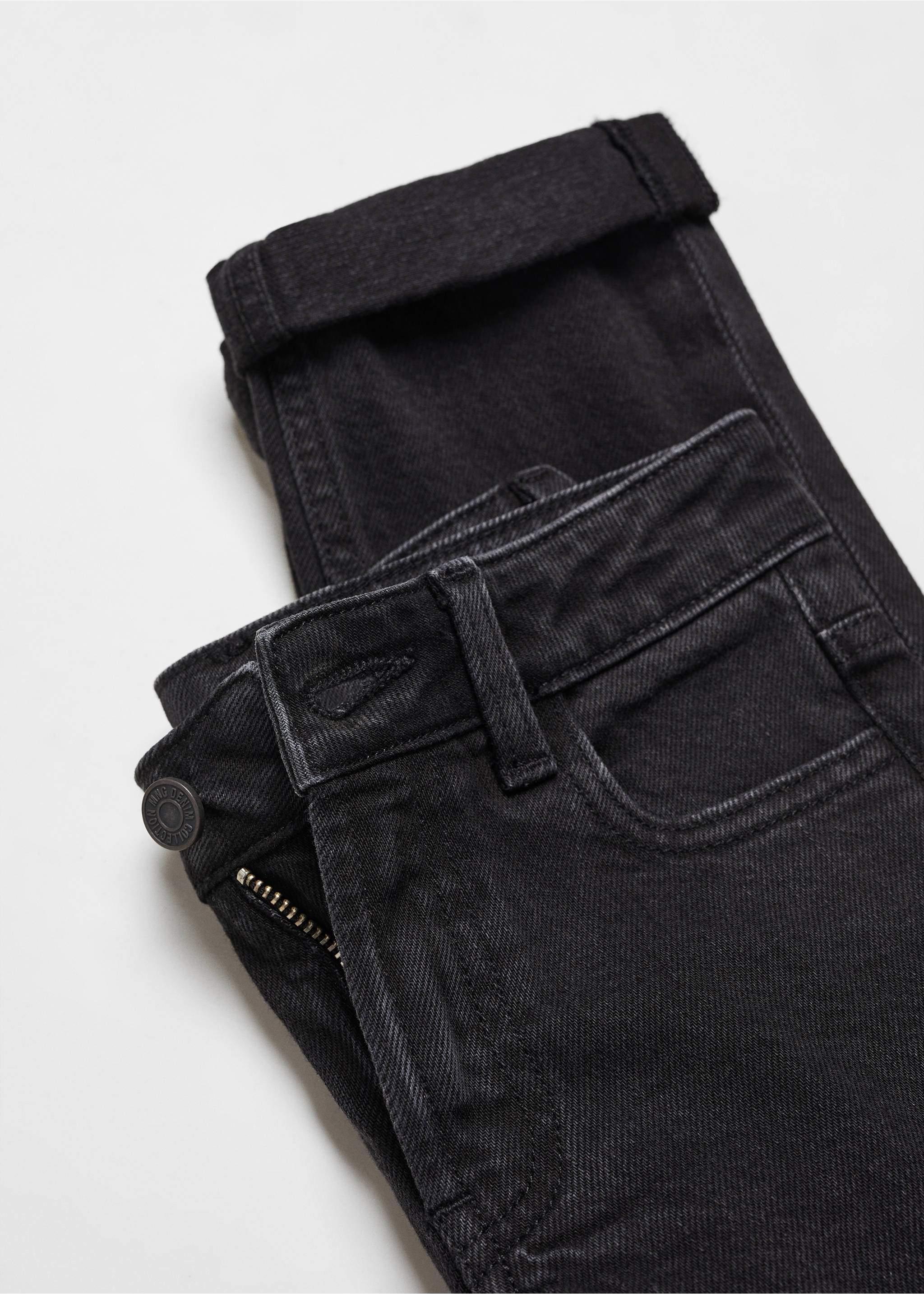 Regular-fit jeans - Details of the article 8, Black denim. Ref: 67034452-00.