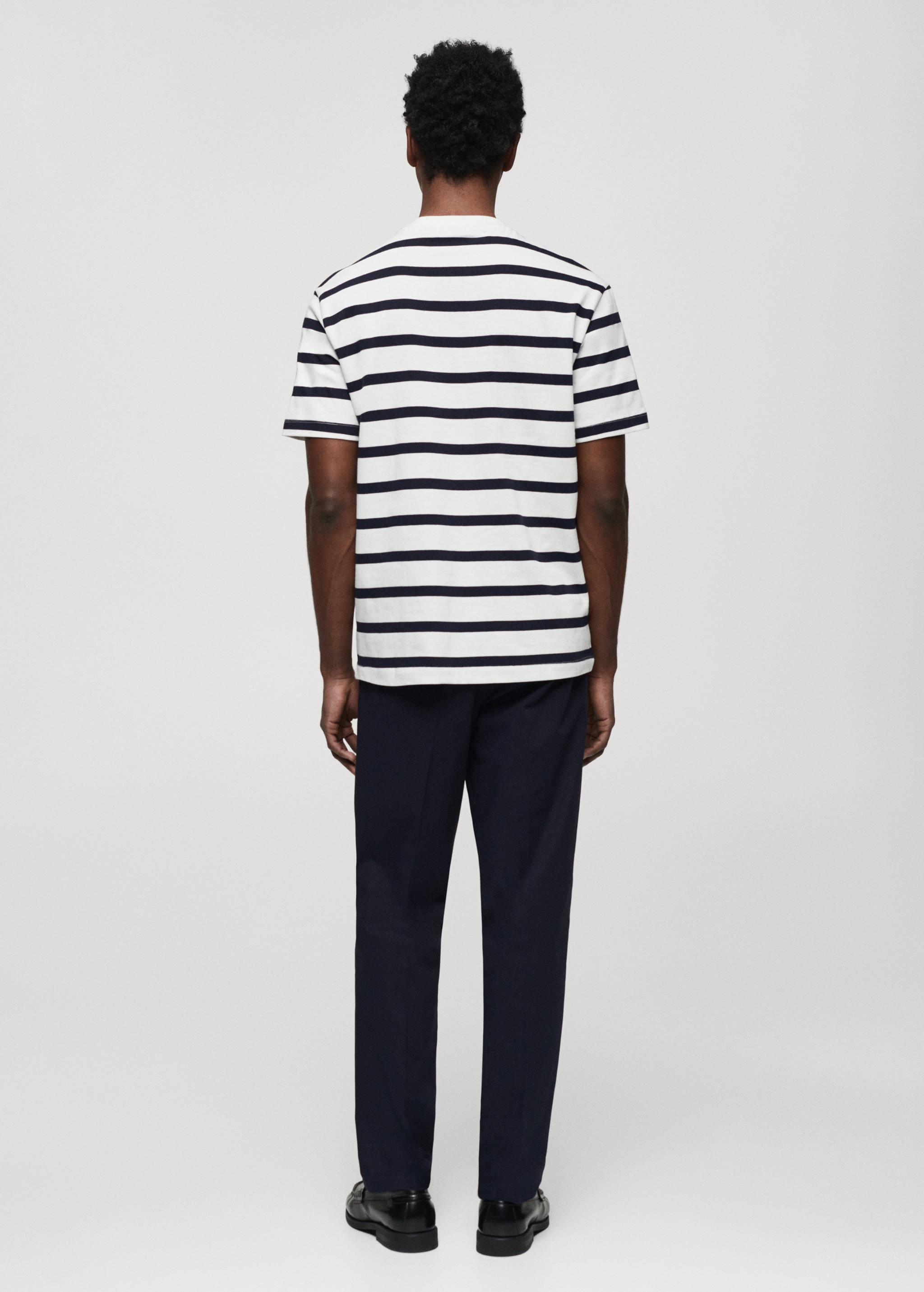Gestreiftes Baumwoll-Shirt - Rückseite des Artikels