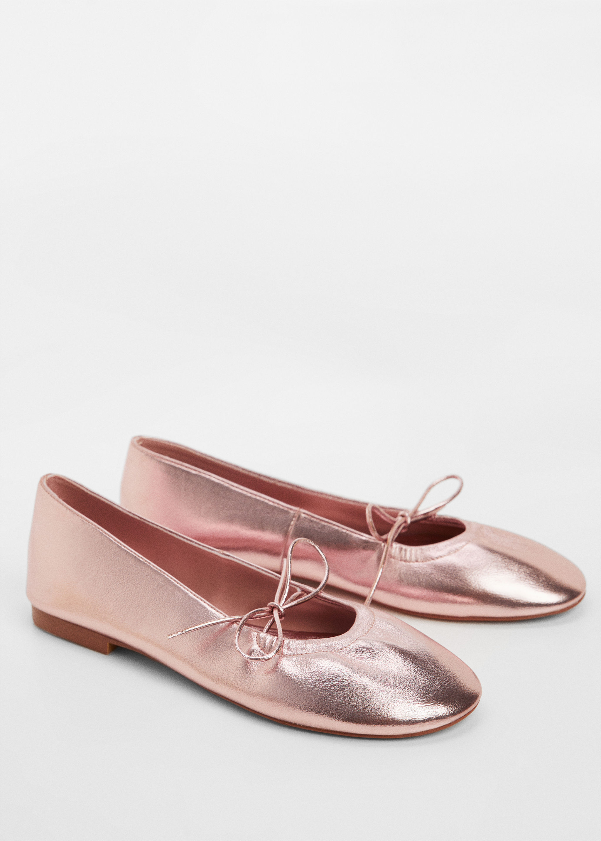 Ballerinas mit Metallic-Effekt - Mittlere Ansicht