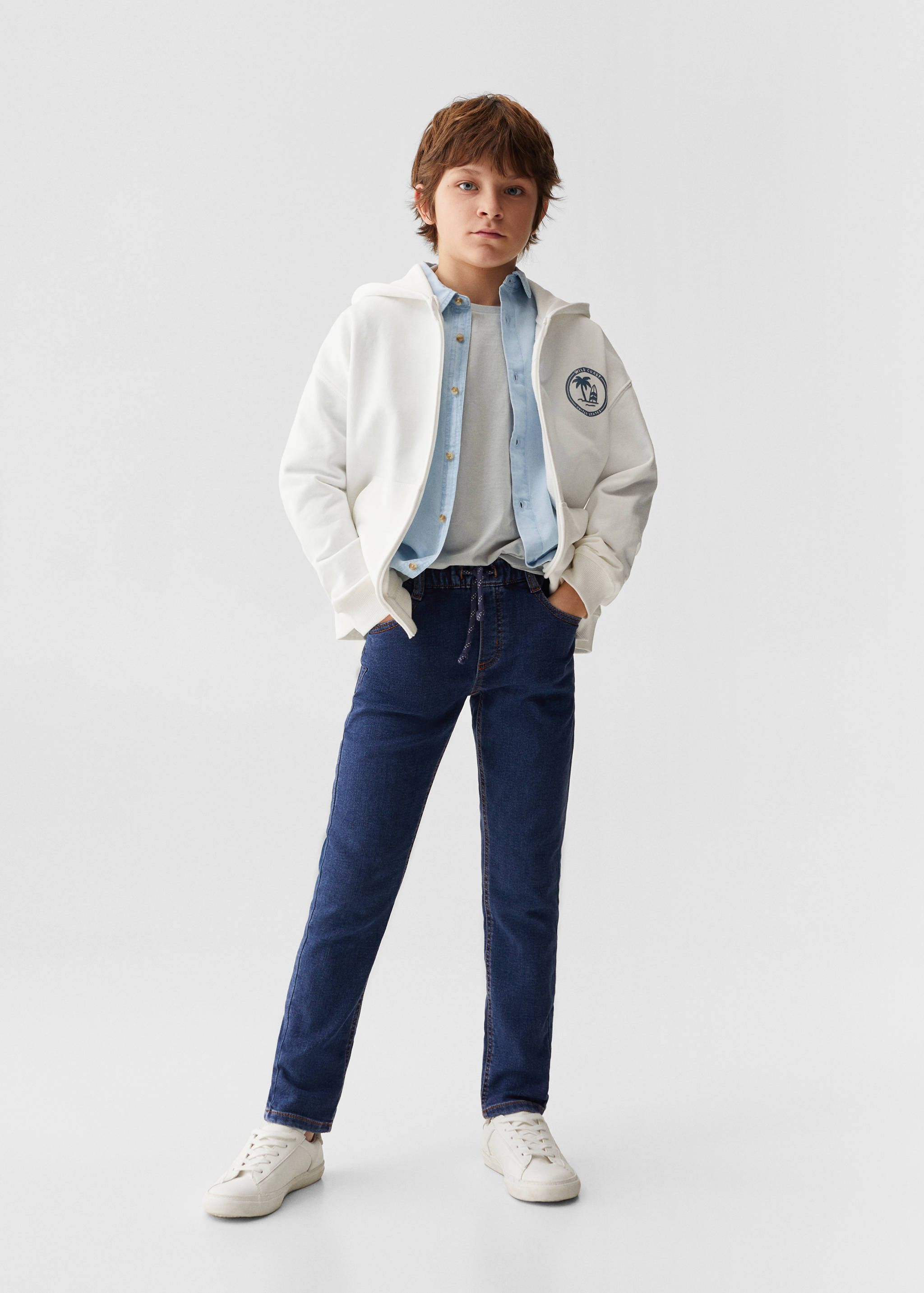 Sweat-shirt zippé à capuche - Plan général