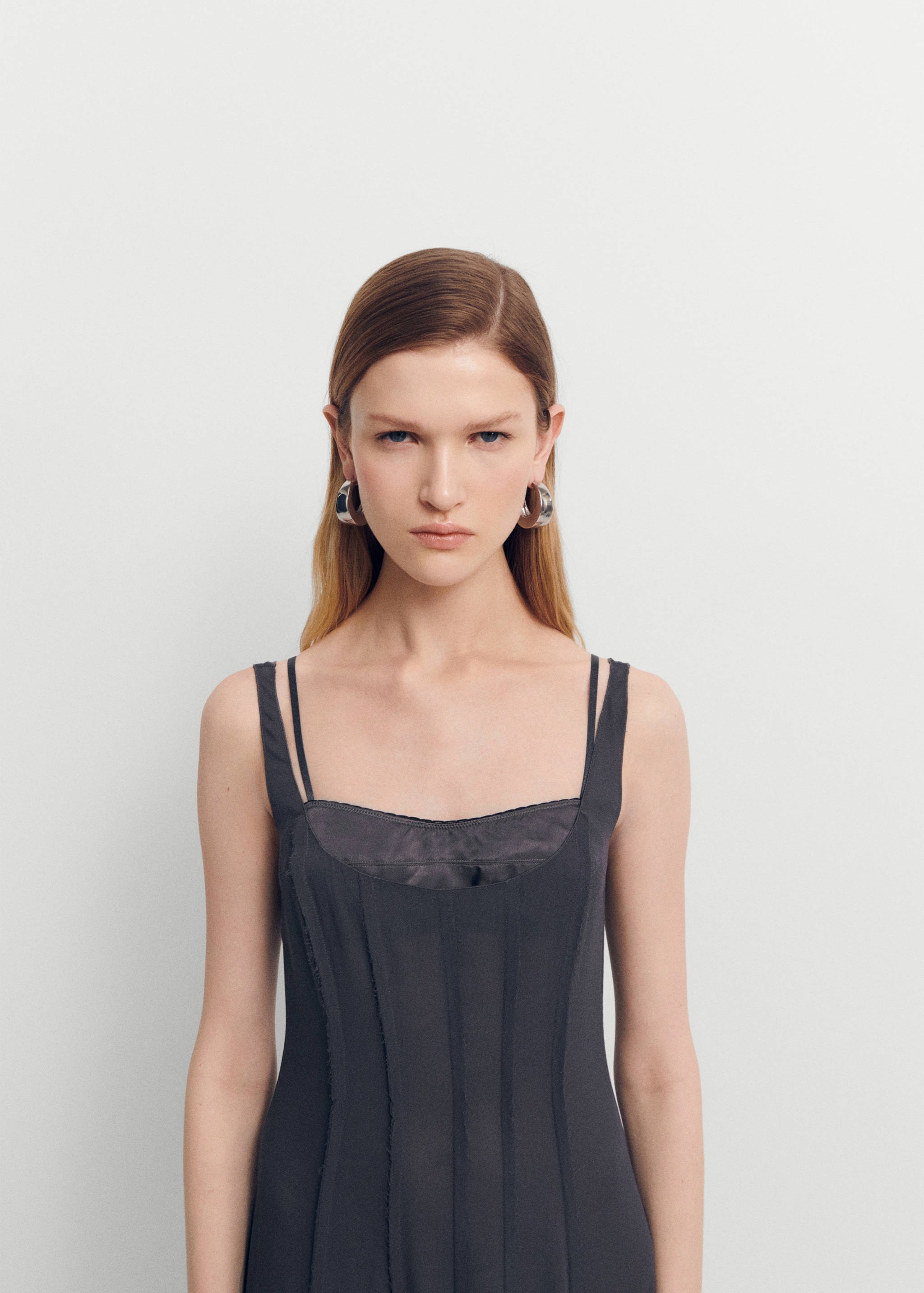 Corset dress with asymmetrical hem - Medium plane