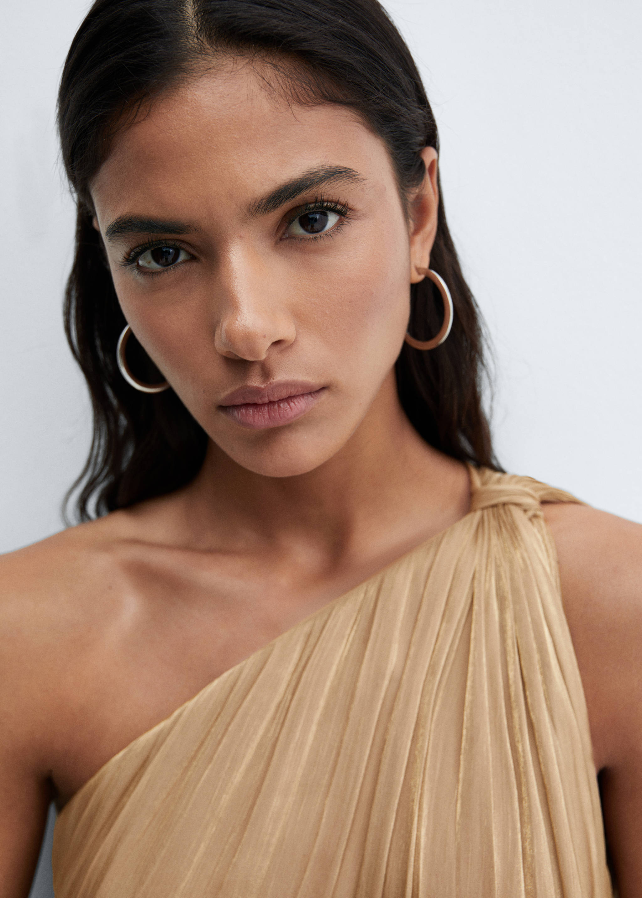 Pliszézett aszimmetrikus ruha - A termék adatai 1