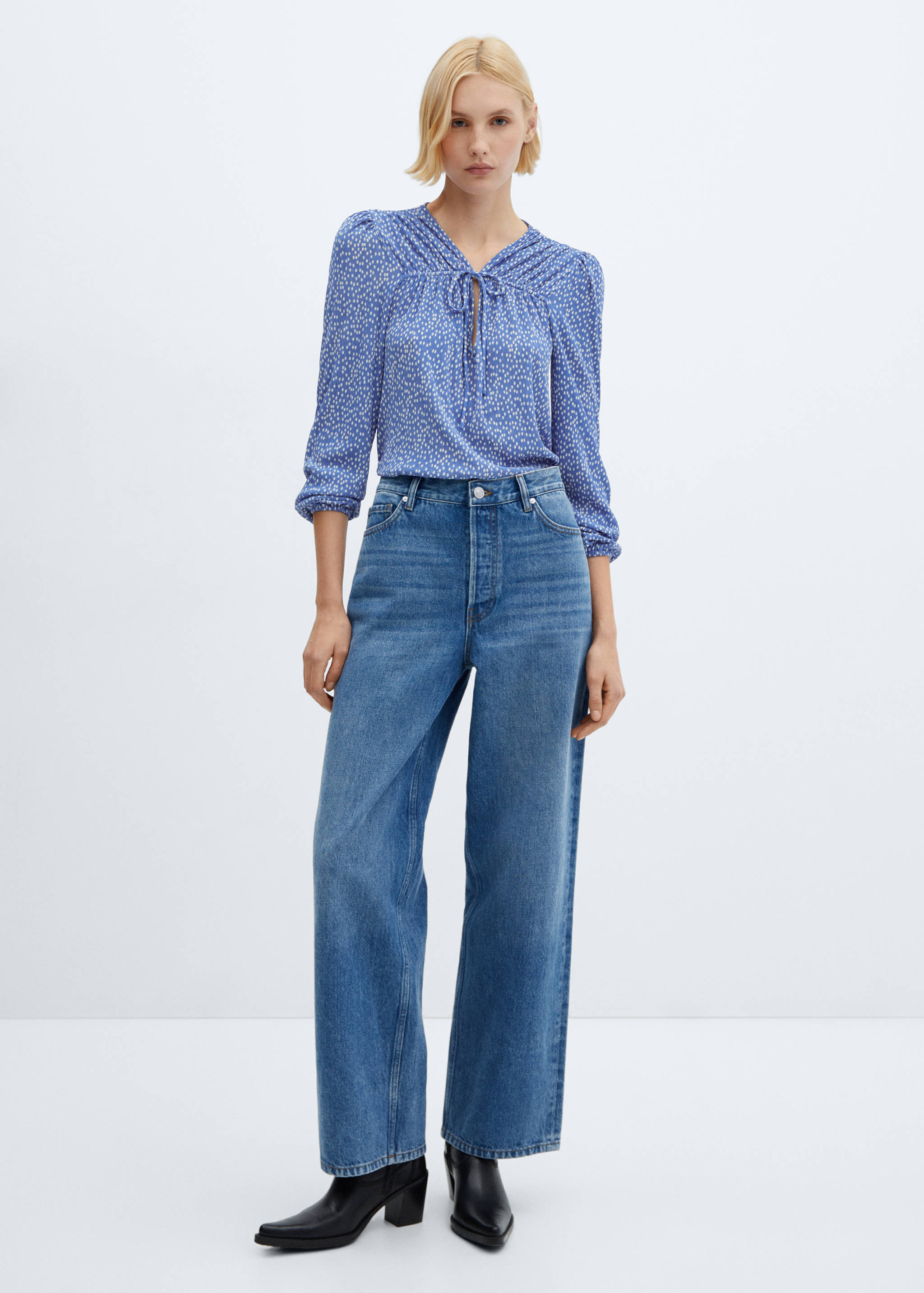 Bedruckte Bluse mit Schleife - Allgemeine Ansicht