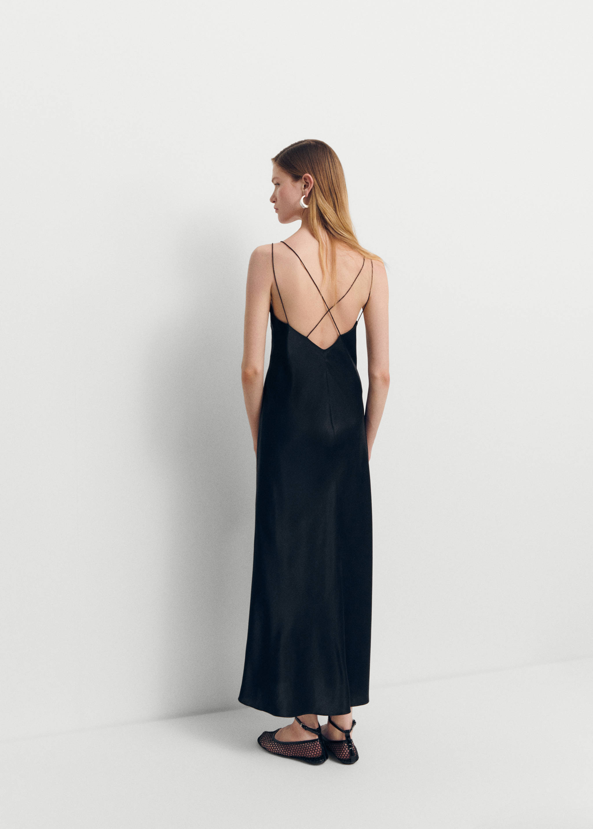 Hedvábné šaty prádlového stylu - Zadní strana zboží