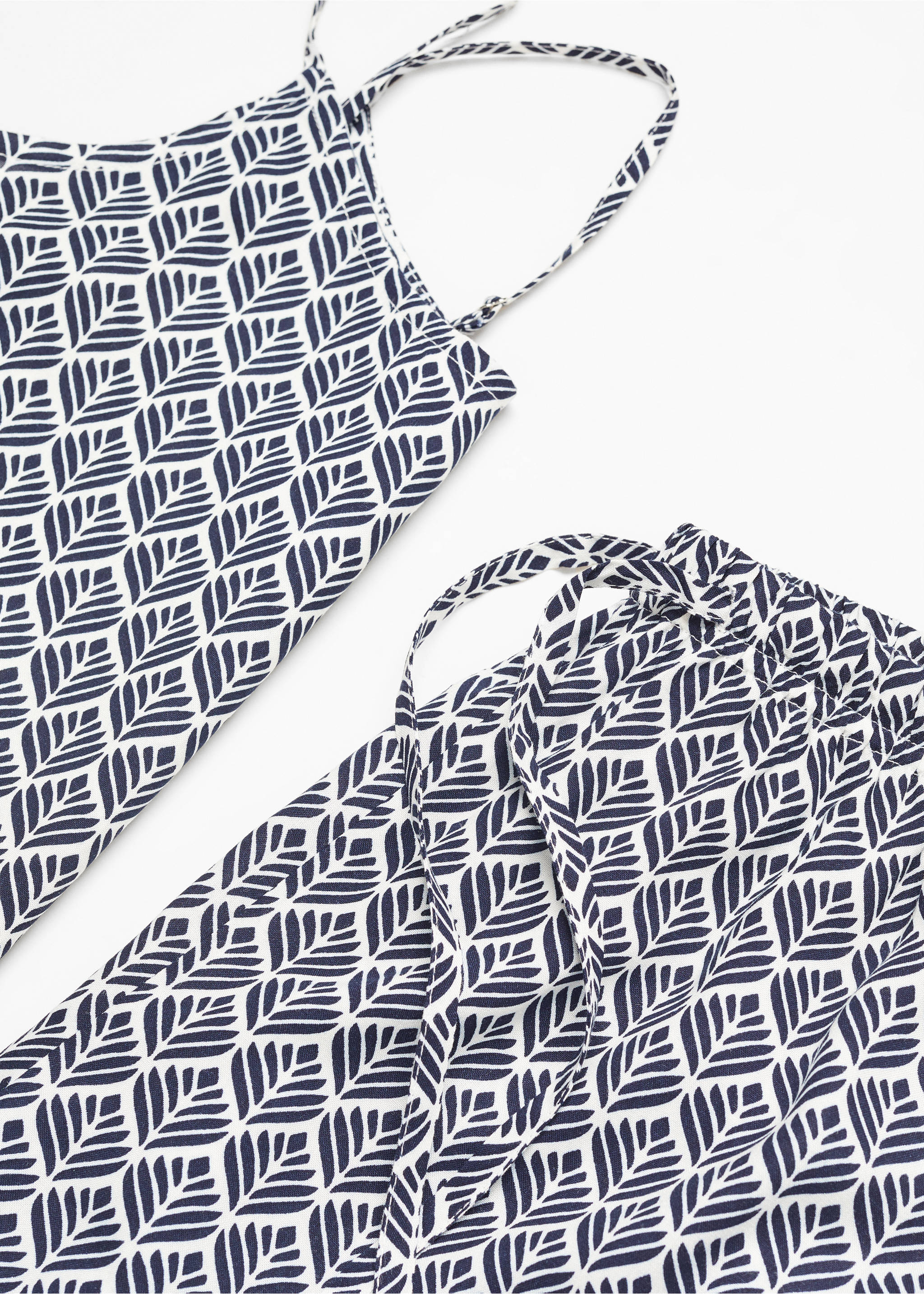 Printed short pyjamas - Details of the article 8, Dark Navy. Ref: 67035149-00.