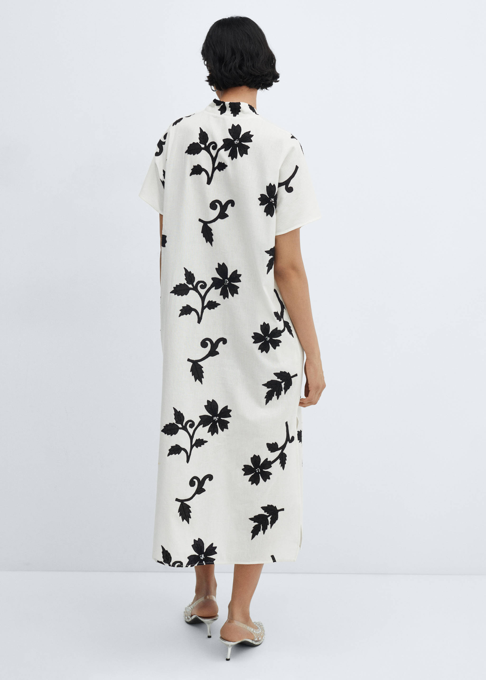 Robe fleurie col V - Verso de l’article