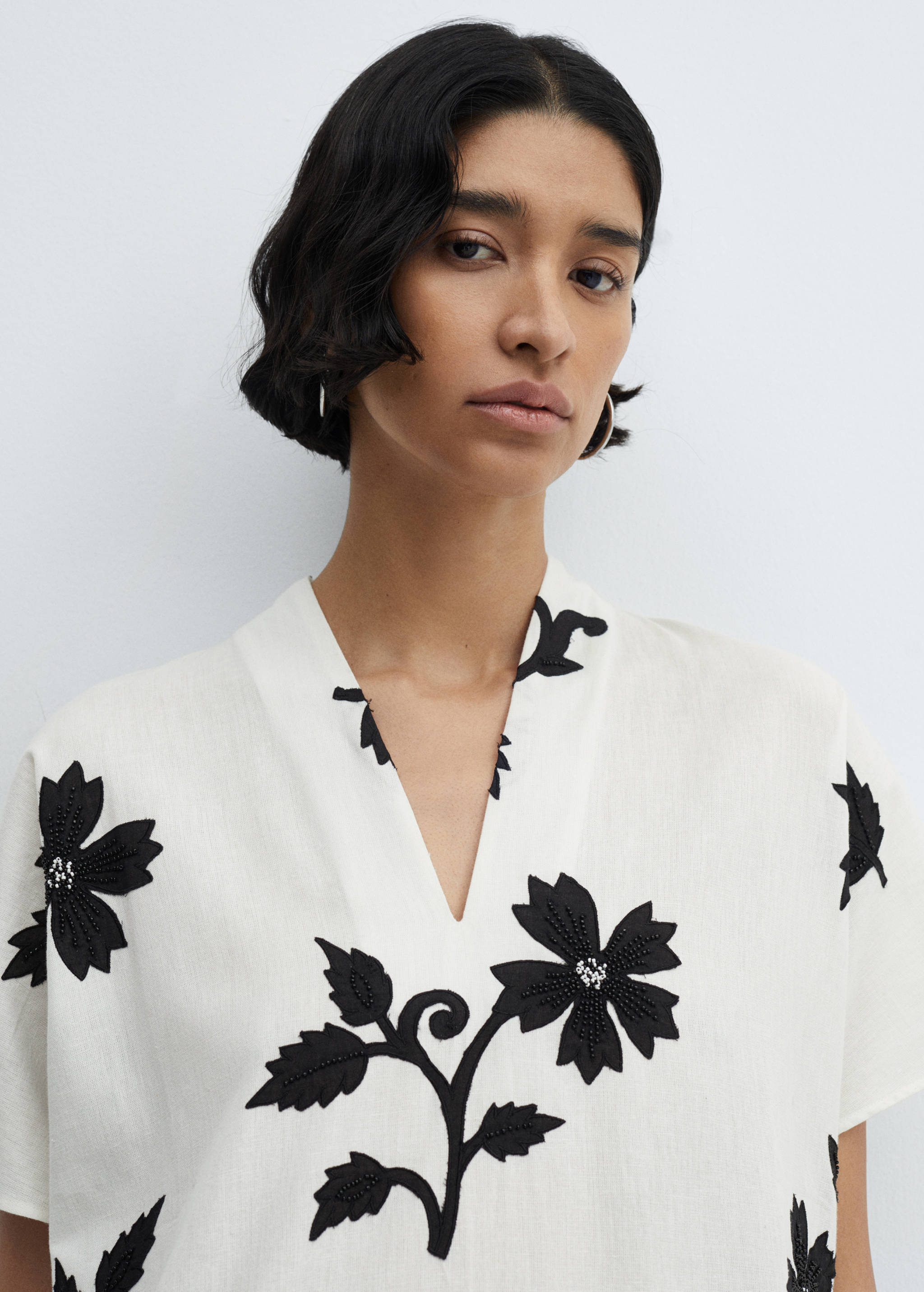 Robe fleurie col V - Détail de l'article 1