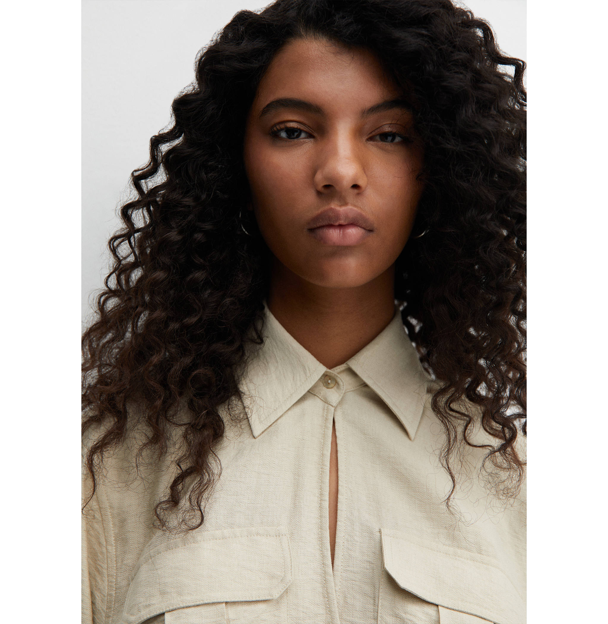 Double-breasted shirt with pockets - Details of the article 1