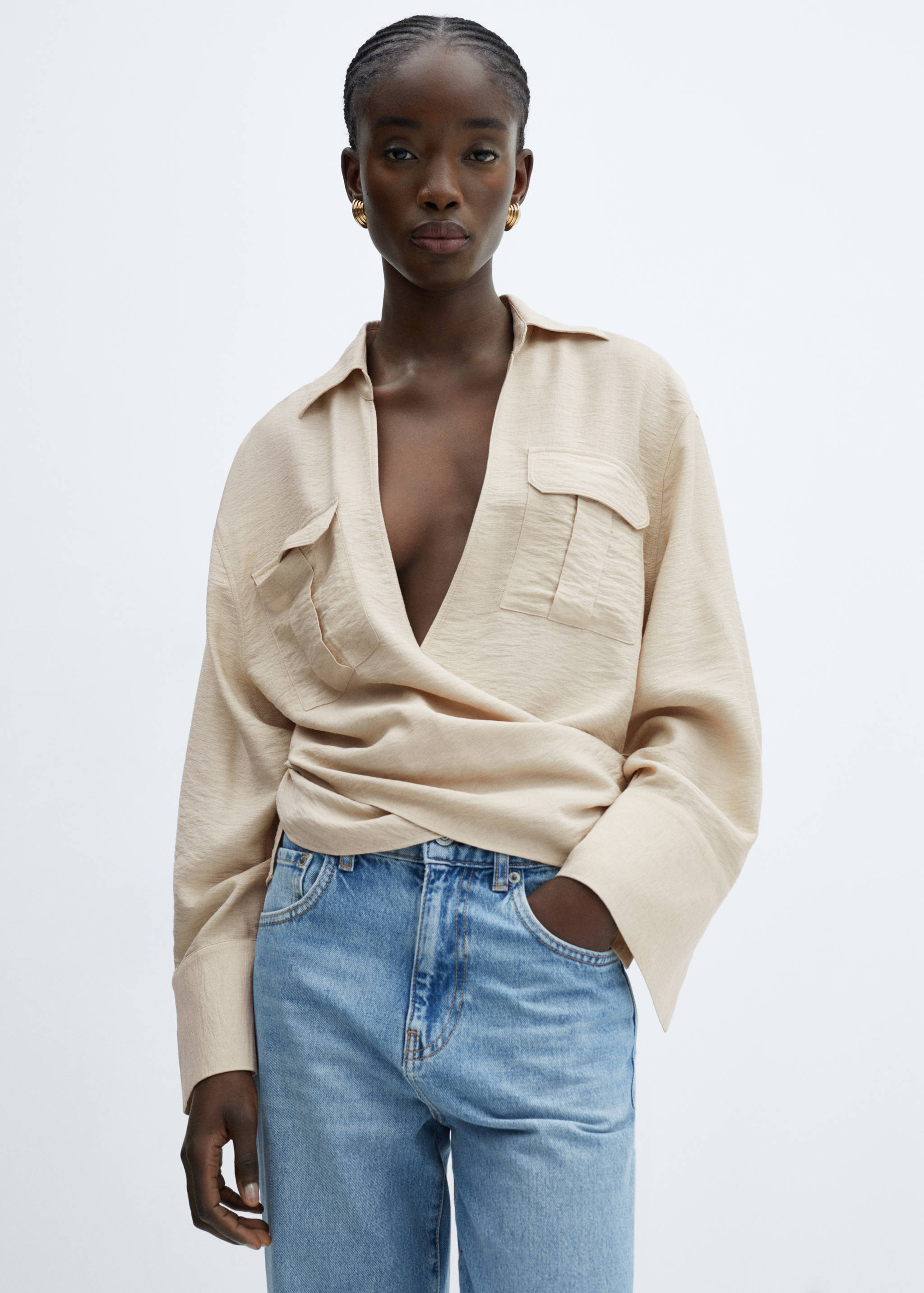 Double-breasted shirt with pockets - Details of the article 9