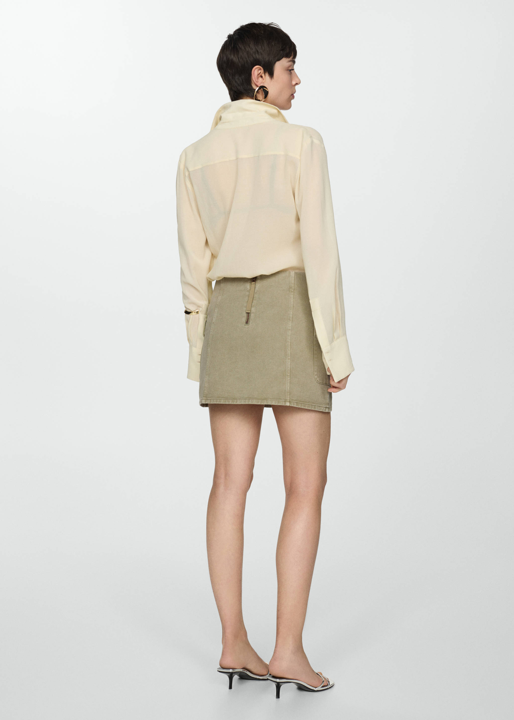 Minijupe cargo - Verso de l’article