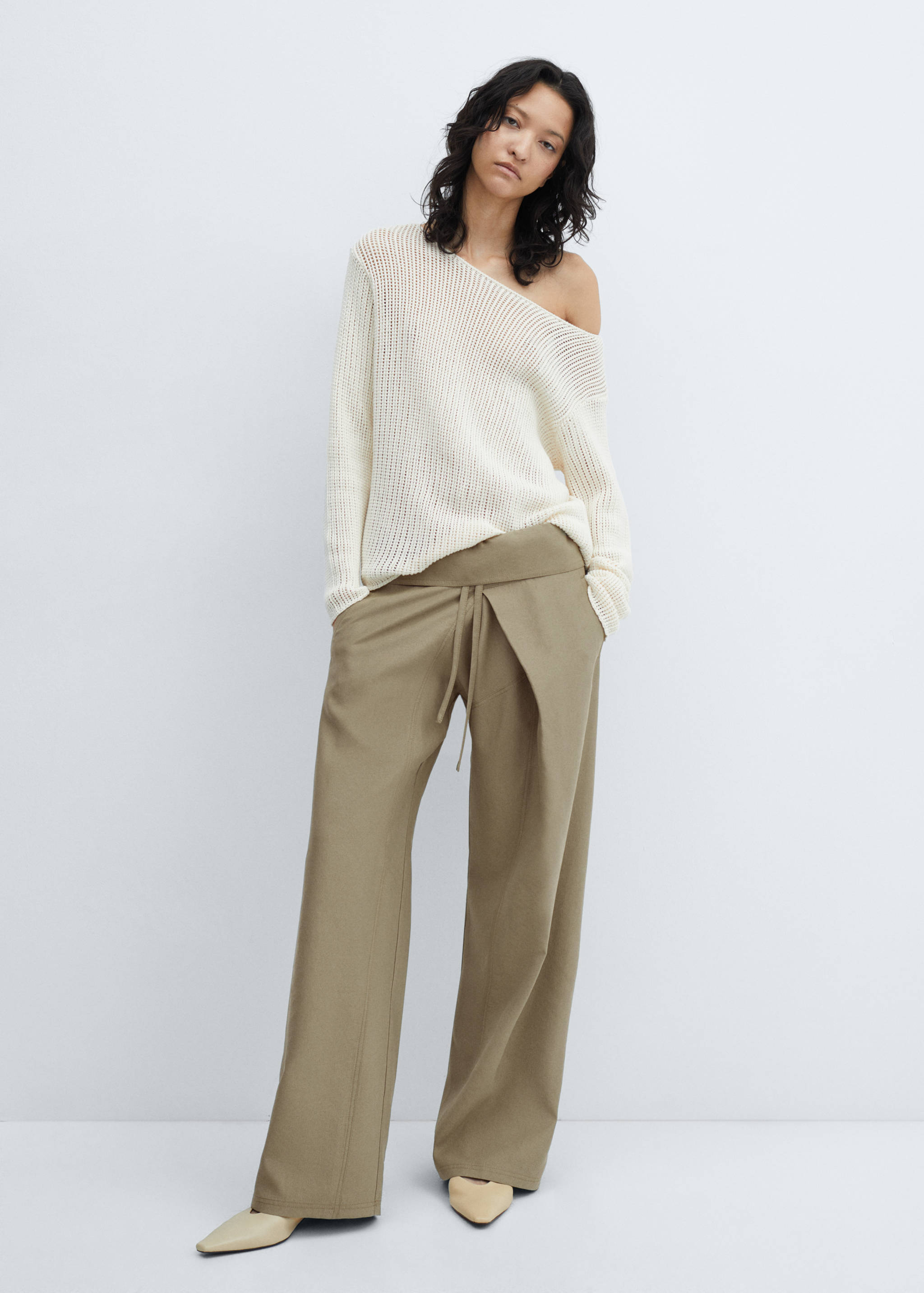 Wide leg trousers with turn-up waist - General plane