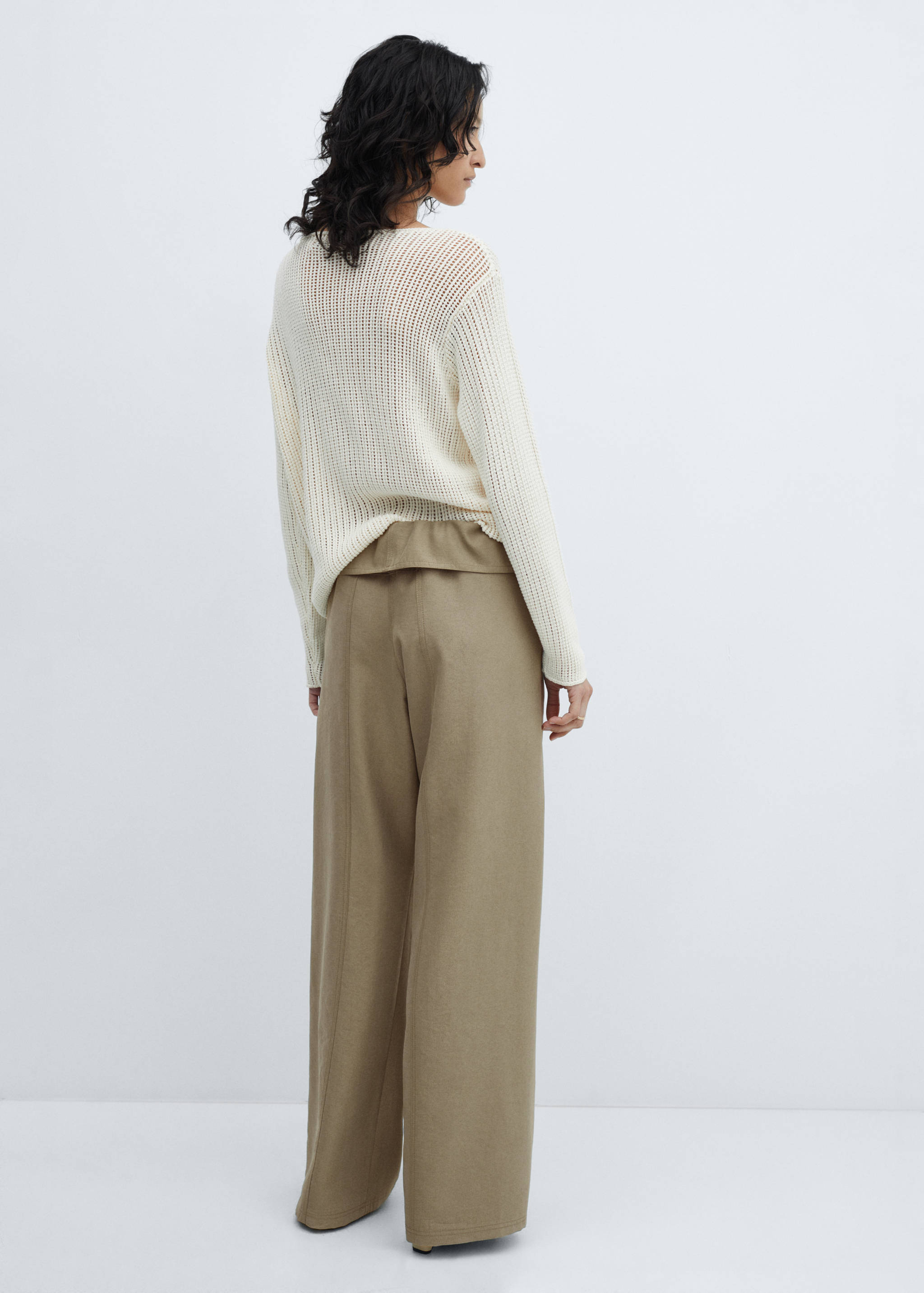 Wide leg trousers with turn-up waist - Reverse of the article