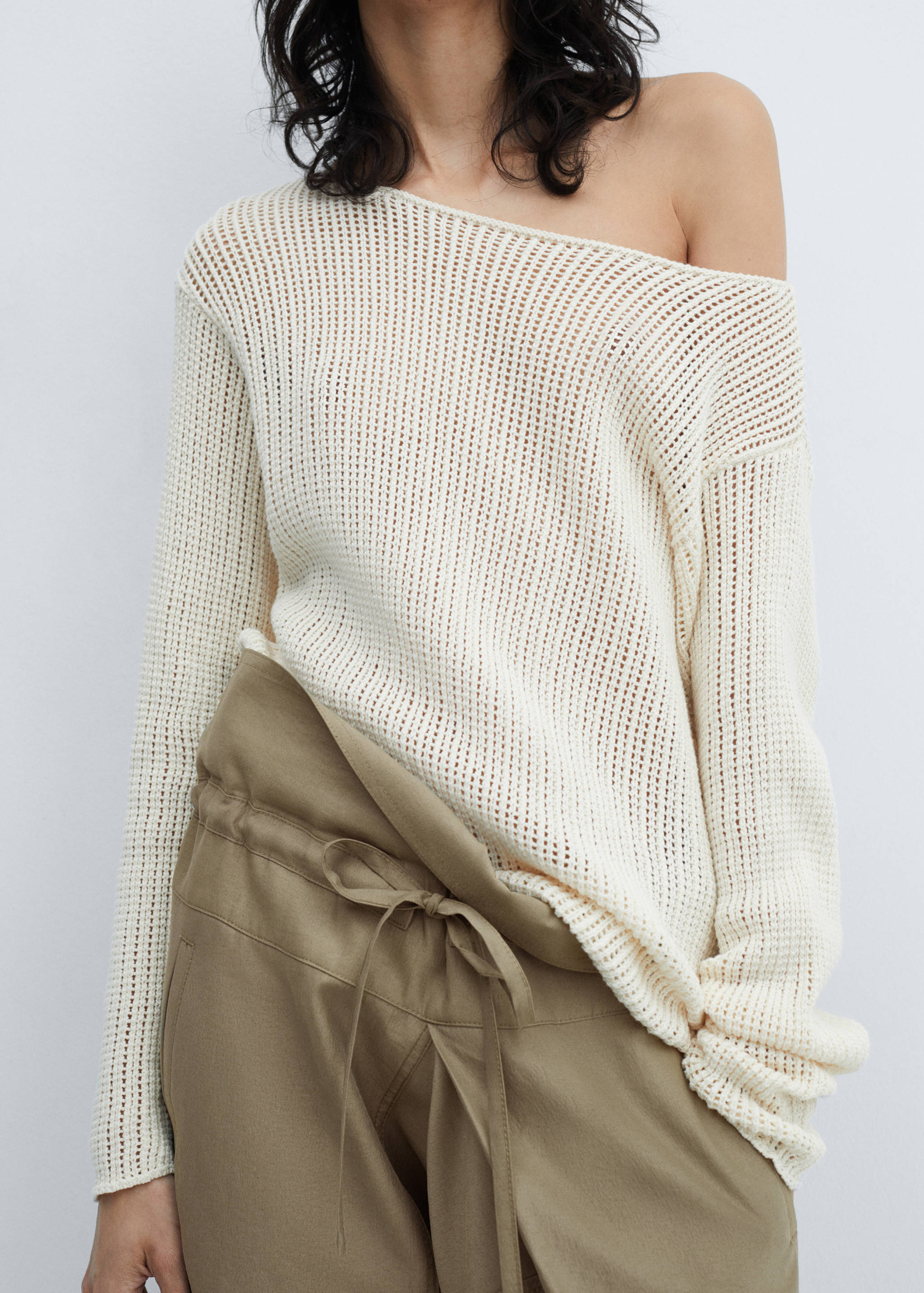 Wide leg trousers with turn-up waist - Details of the article 6