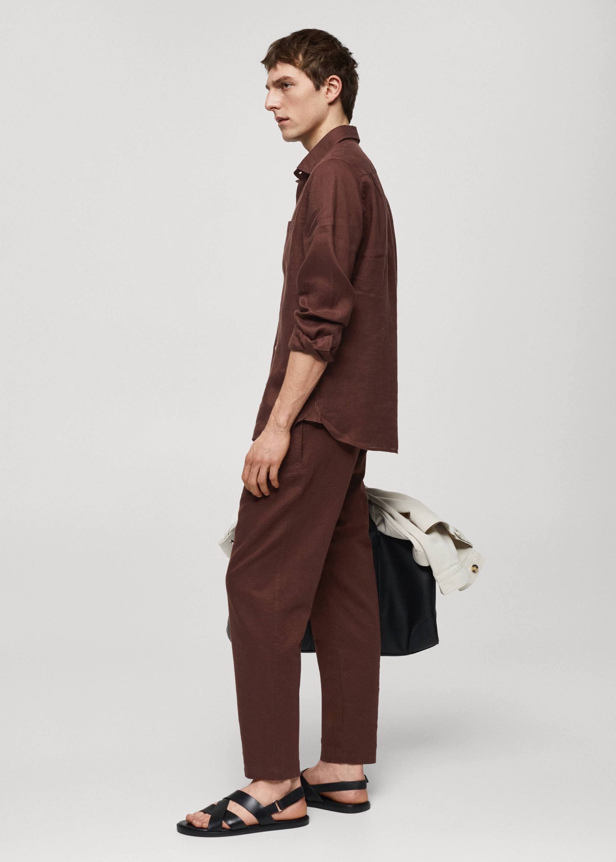 Slim-fit trousers with drawstring - Details of the article 2