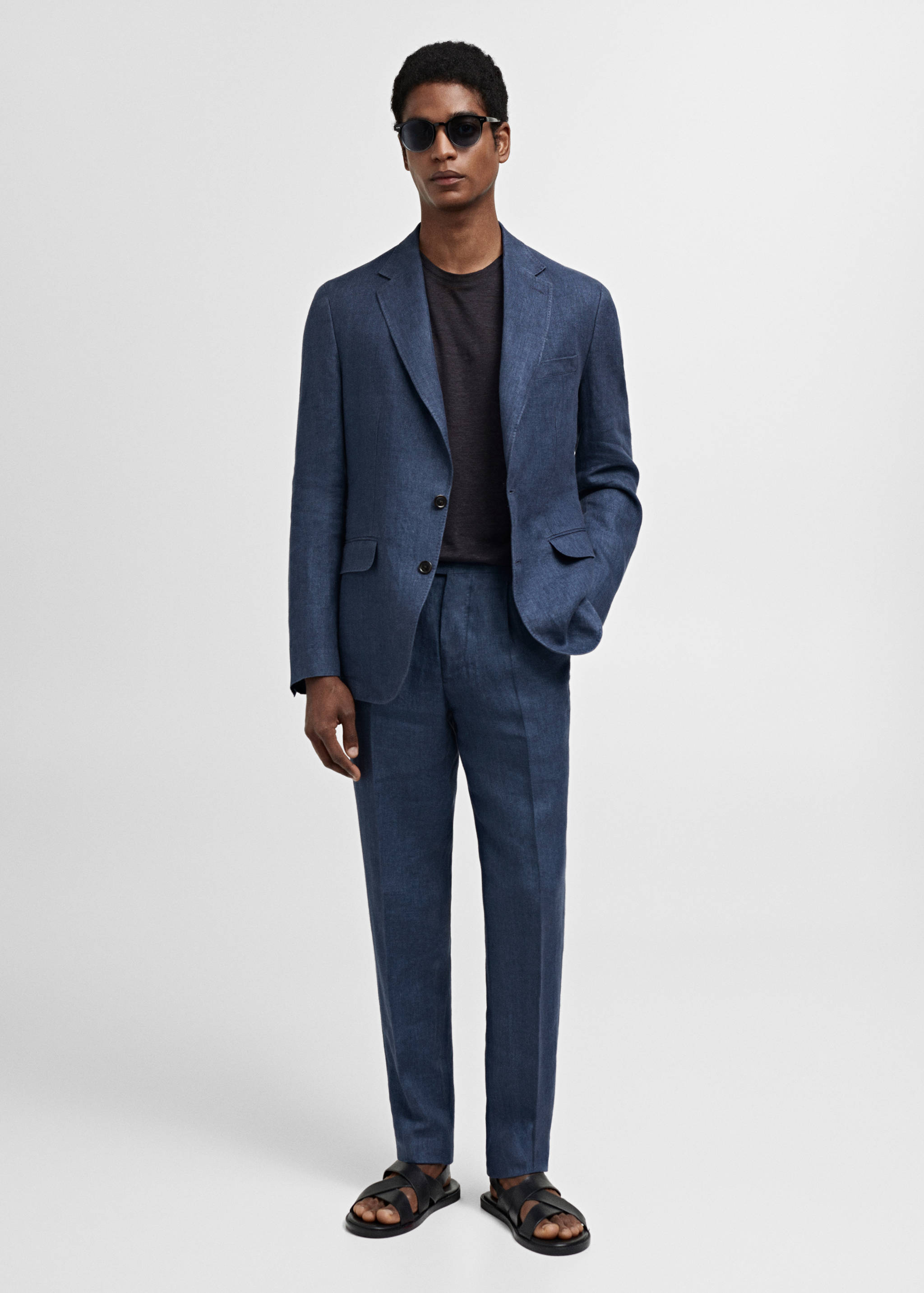 Slim-fit suit jacket in 100% herringbone linen - General plane