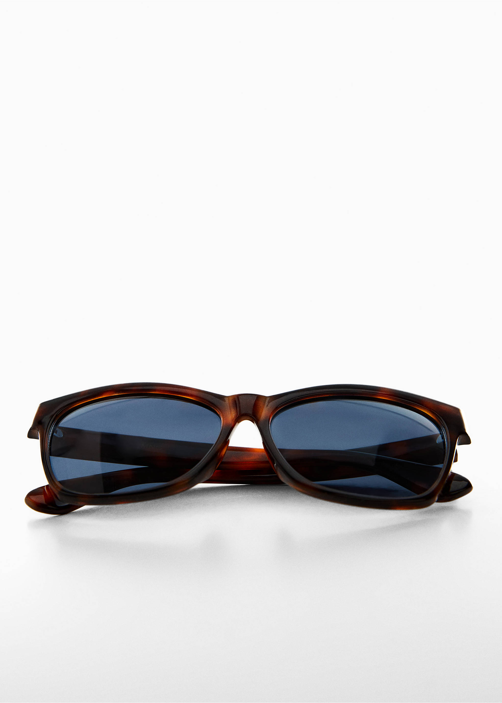 Resin frame sunglasses - Details of the article 5, Chocolate. Ref: 67035985-00.
