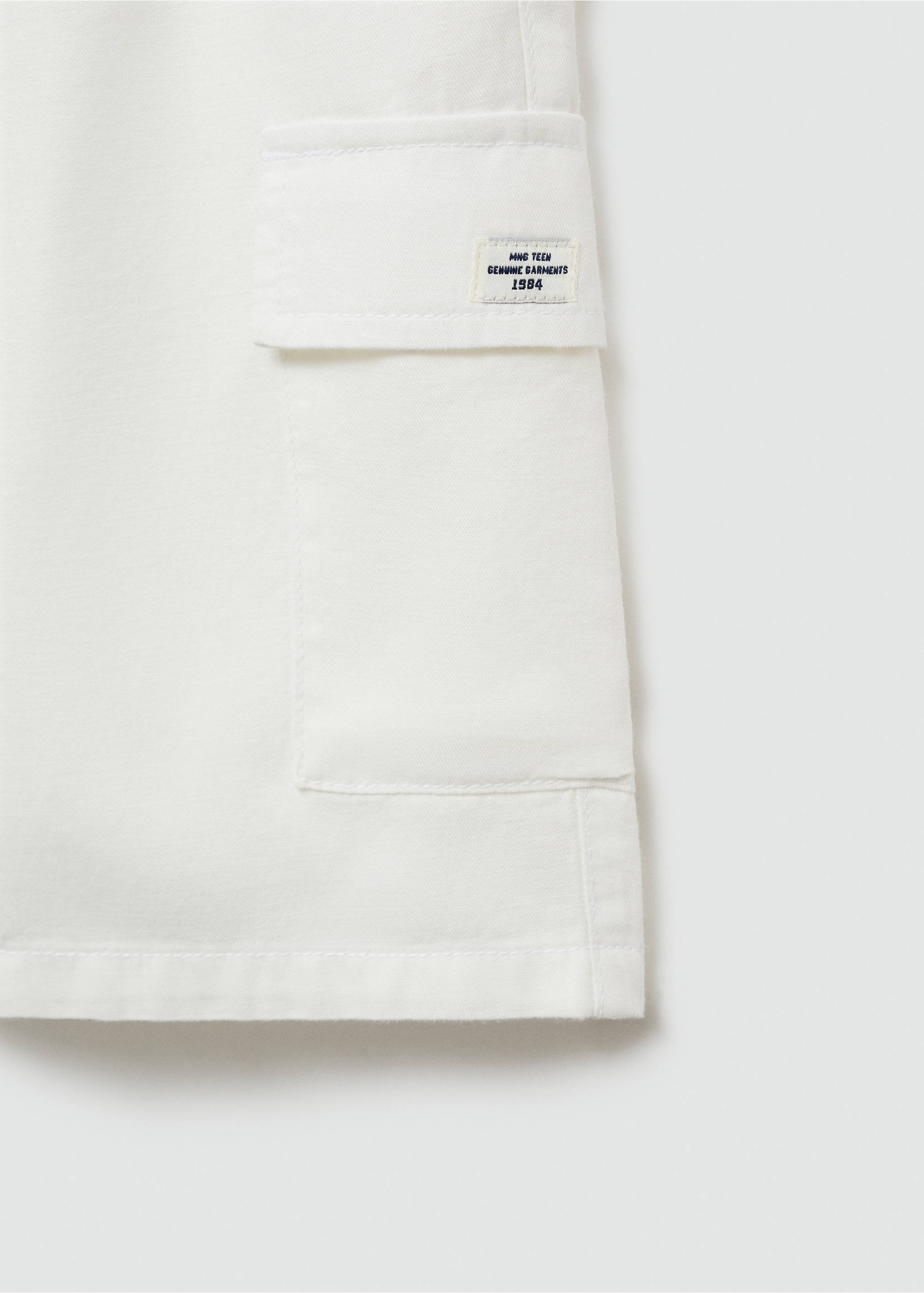 Bermudas lino bolsillos cargo - Detalle del artículo 8, Blanco roto. Ref: 67036016-00.