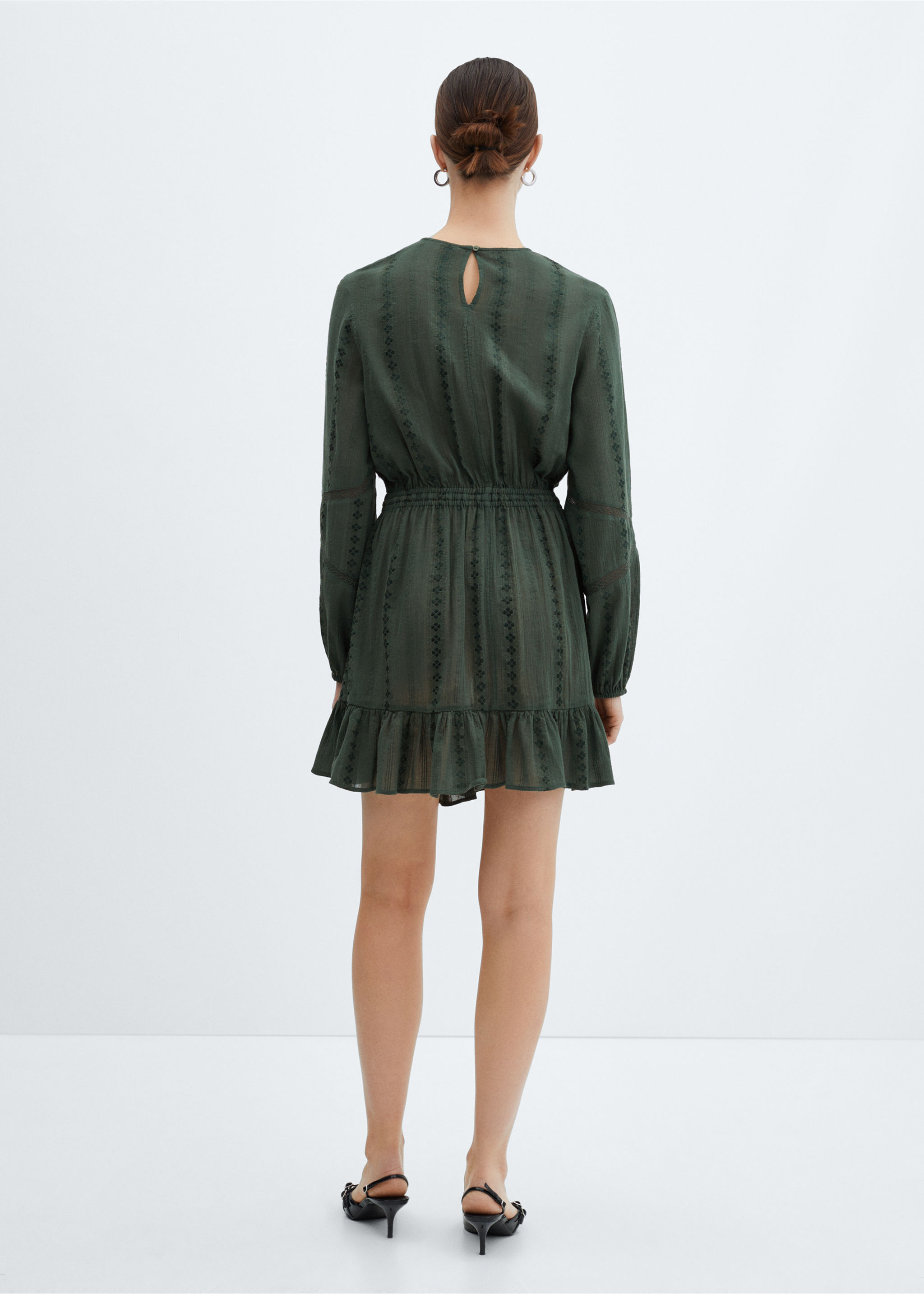Puff-sleeved embroidered dress - Reverse of the article