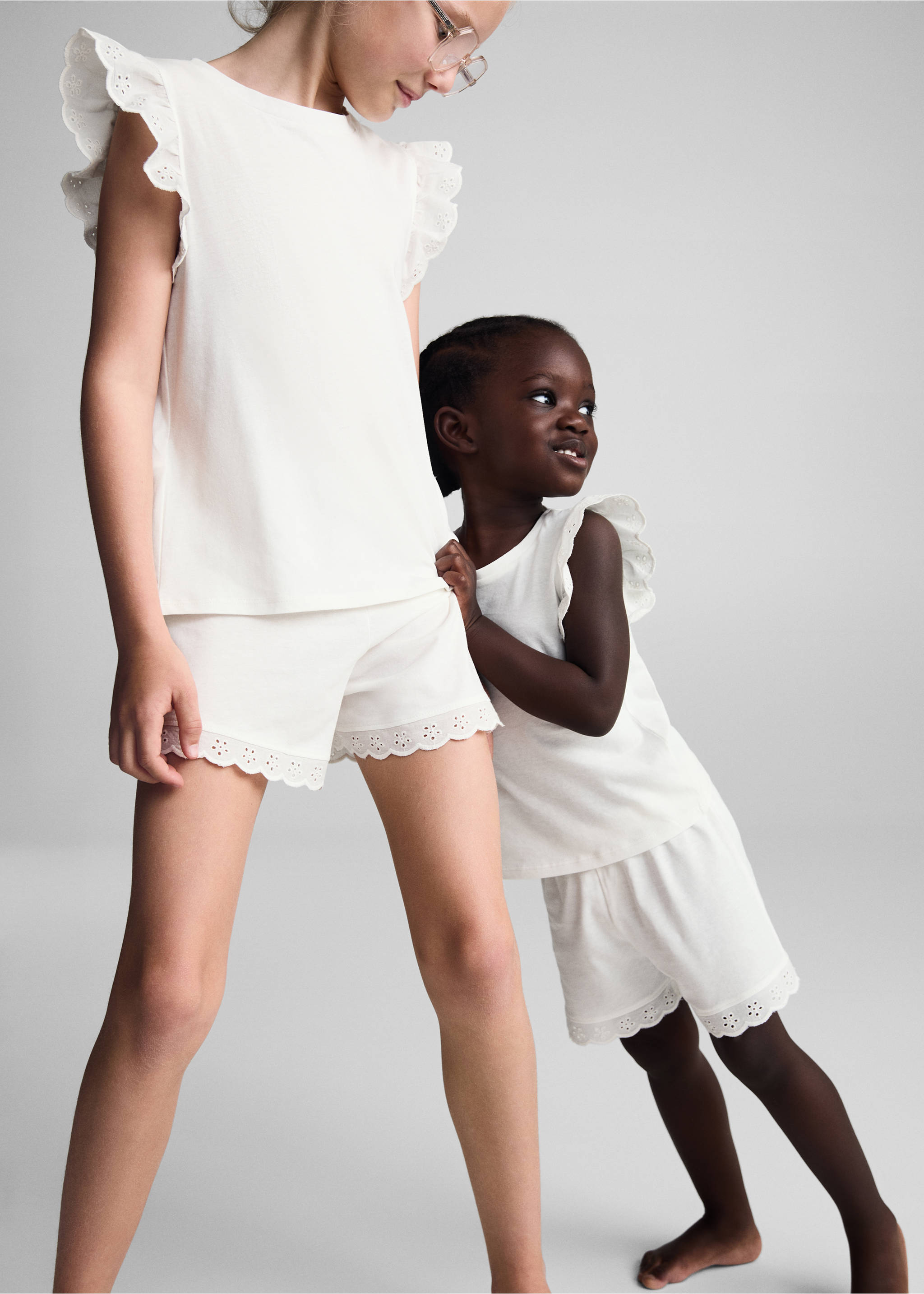 Ruffled cotton pyjamas - General plane, Off White. Ref: 67036337-00.