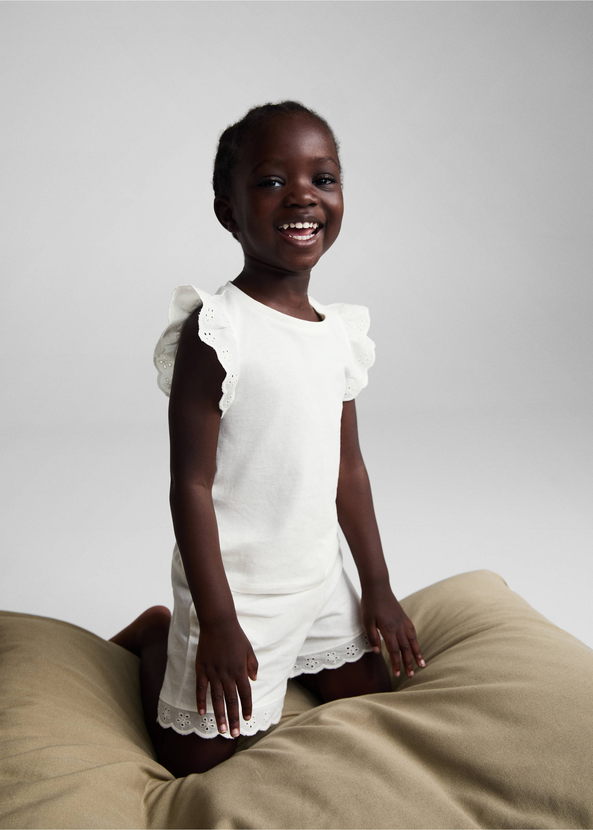 Ruffled cotton pyjamas - Details of the article 1, Off White. Ref: 67036337-00.