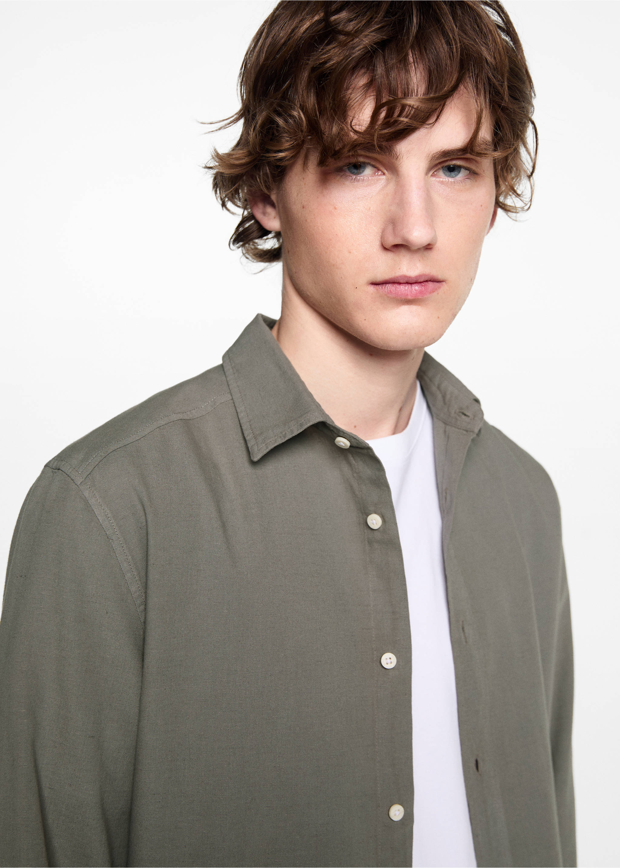 Camisa regular fit algodón - Detalle del artículo 1, Khaki. Ref: 67036746-00.