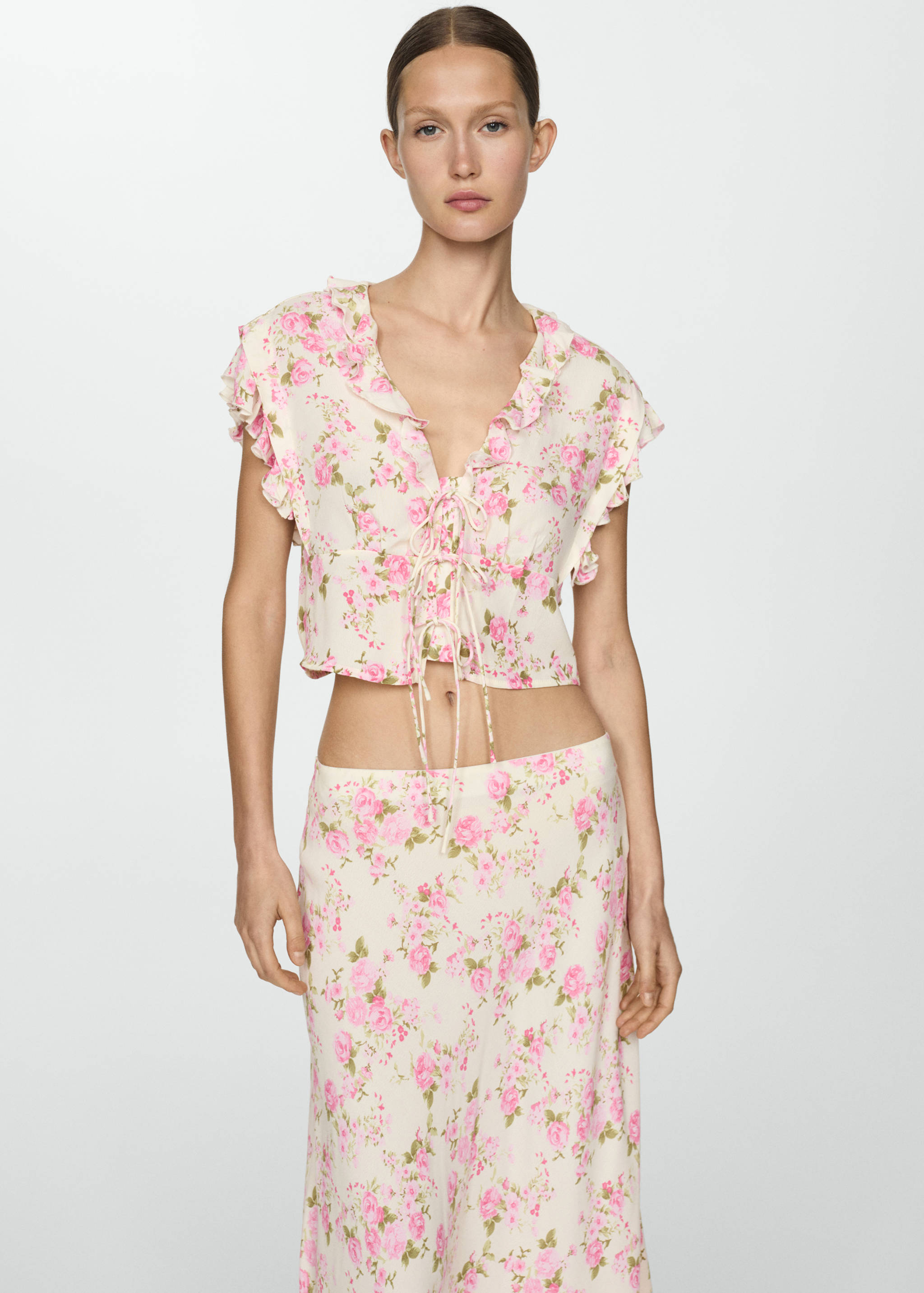 Floral blouse with bow closure - Details of the article 2