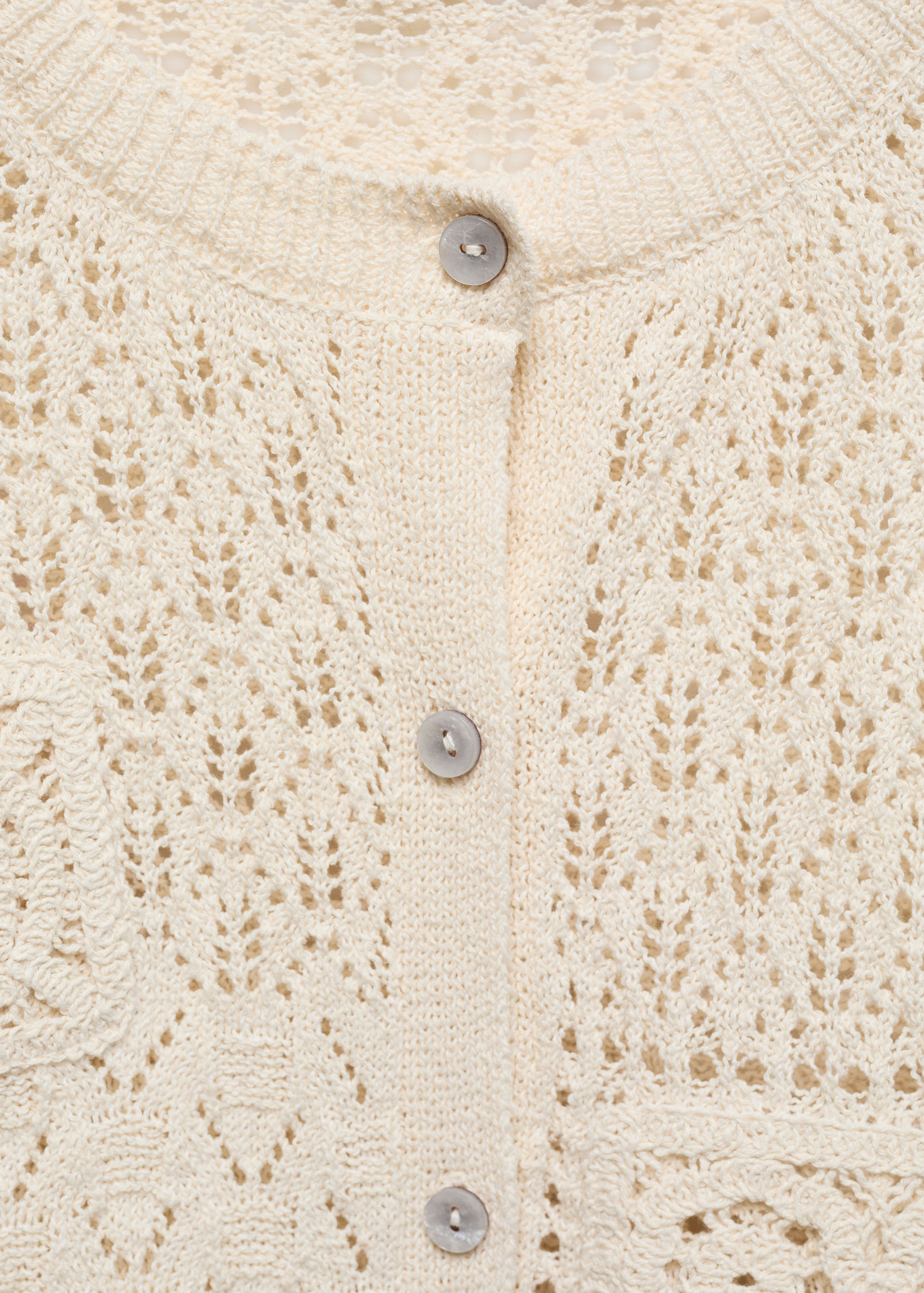 Geknöpfter Cardigan mit Lochmuster - Detail des Artikels 8