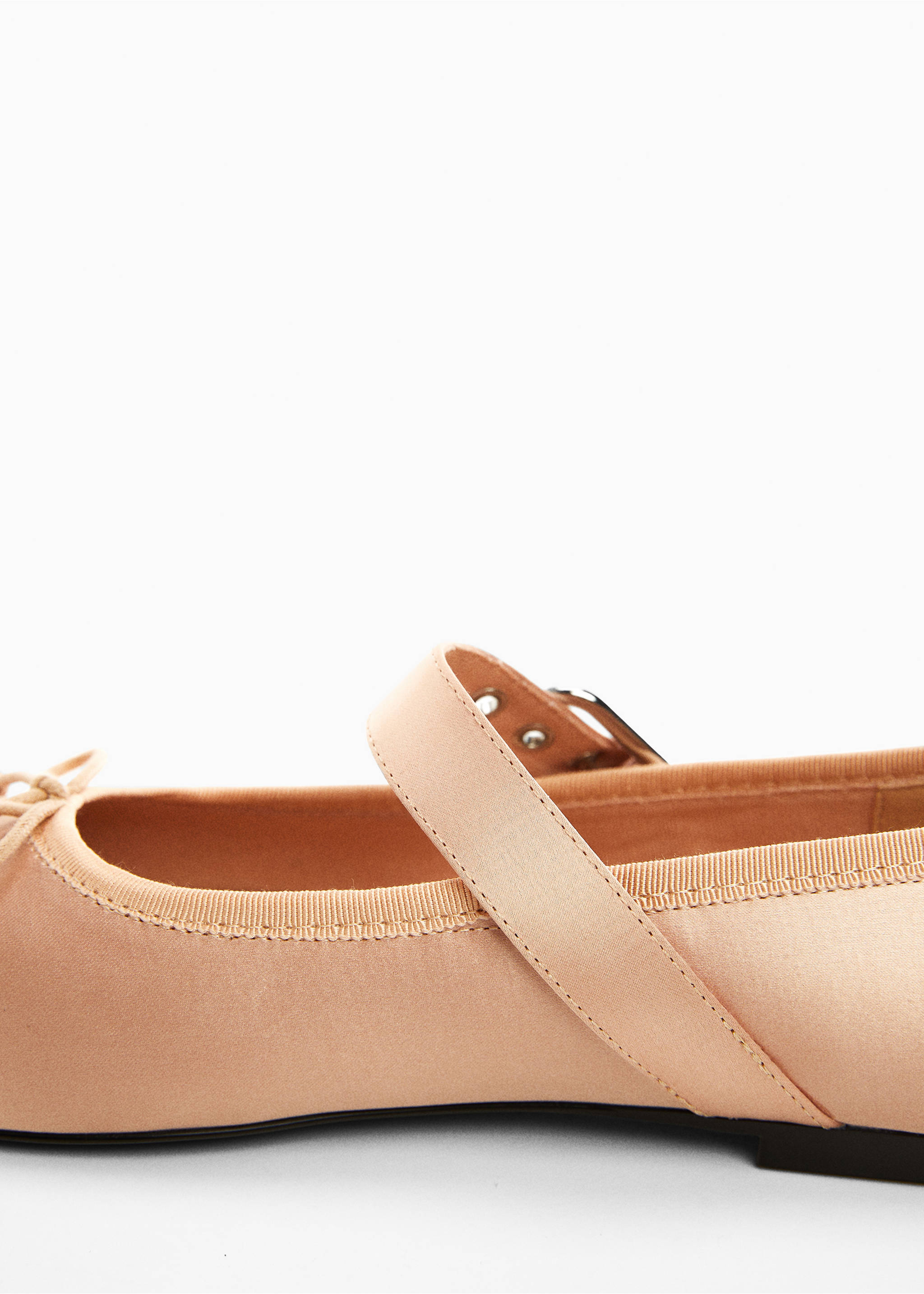 Satin ballet flats with buckle - Details of the article 2, Nude. Ref: 67037707-00.