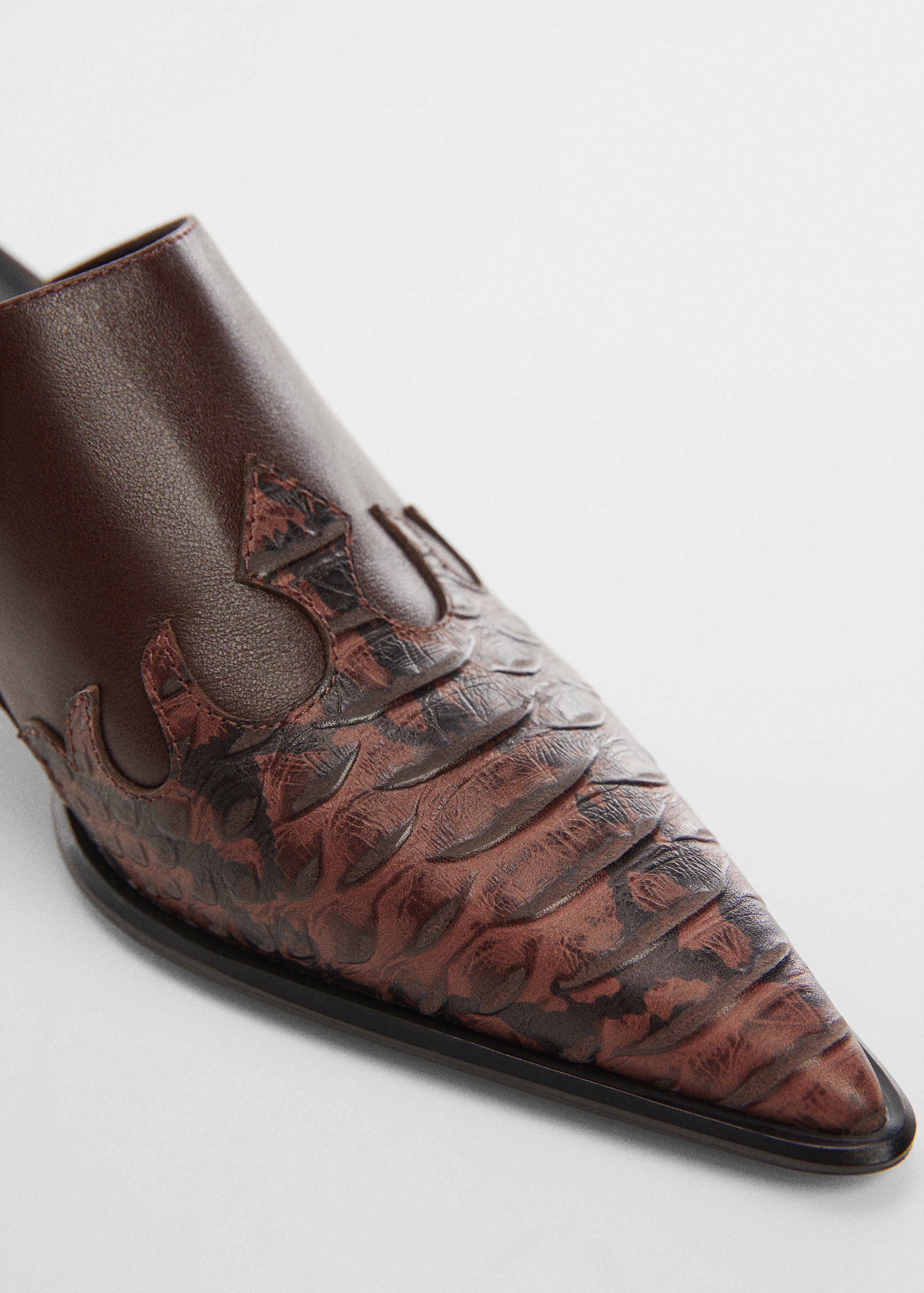 Pantofi de piele cu vârf piele de crocodil - Detaliu al articolului 3