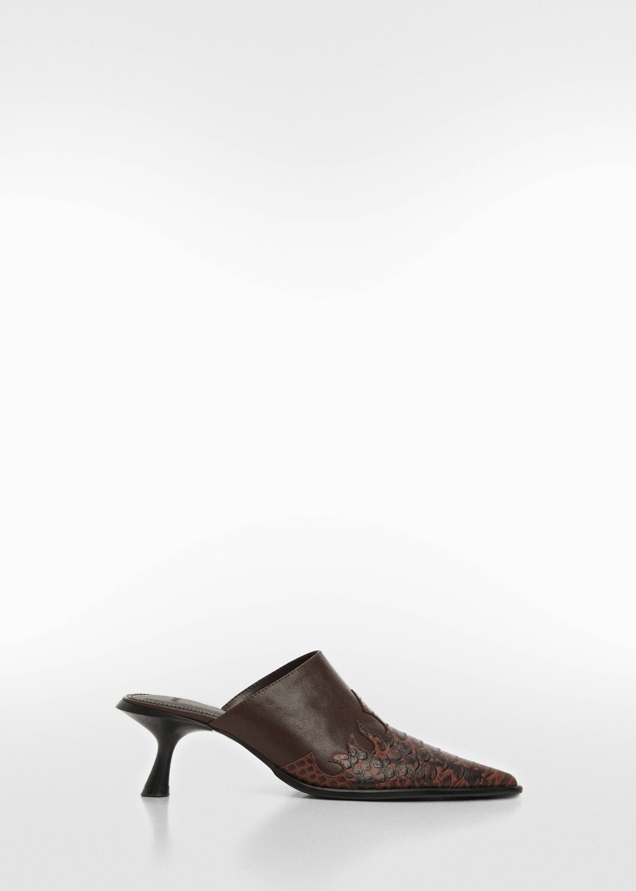 Scarpe pelle punta cocco - Articolo senza modello