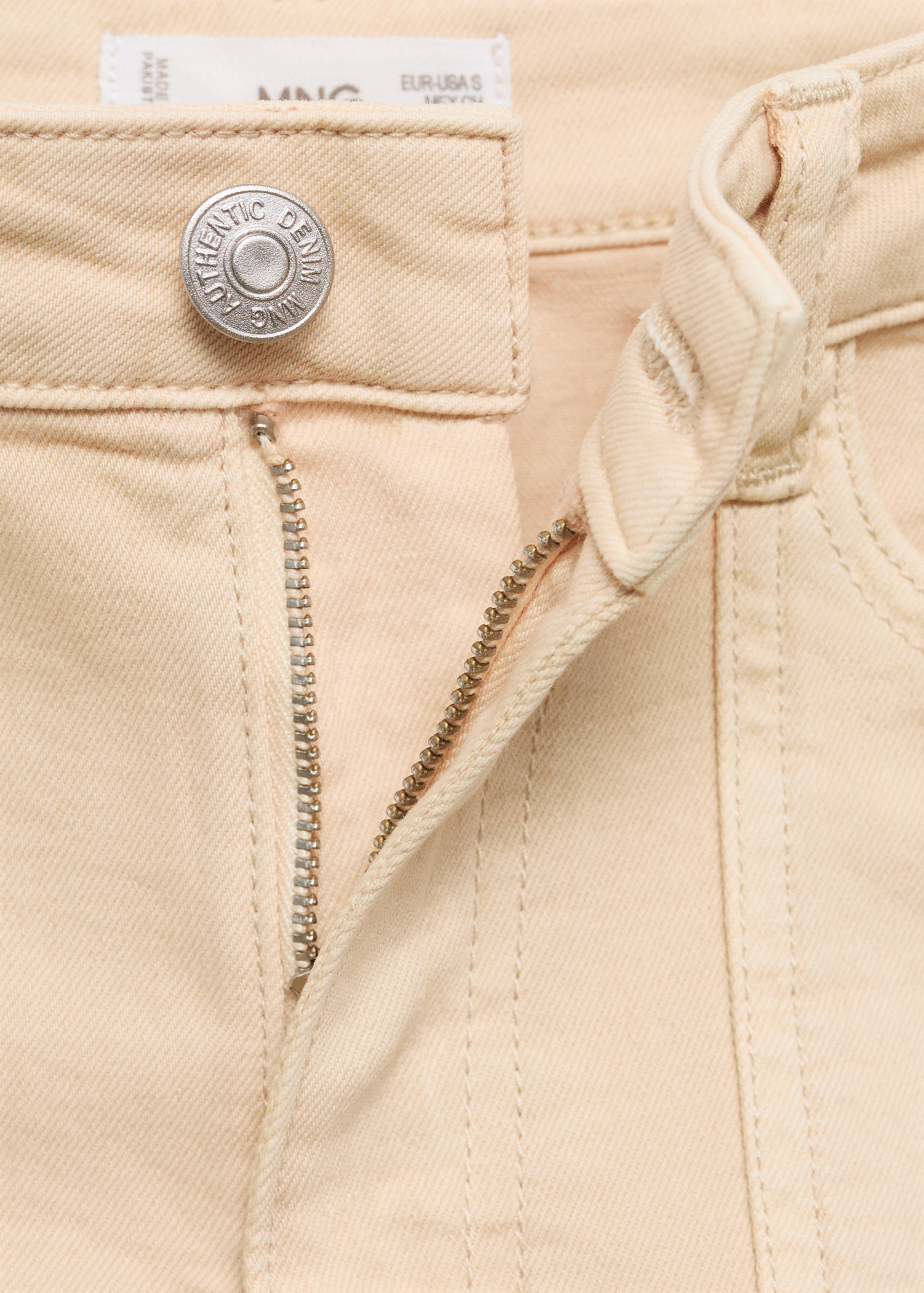 Cotton shorts with pockets - Details of the article 8