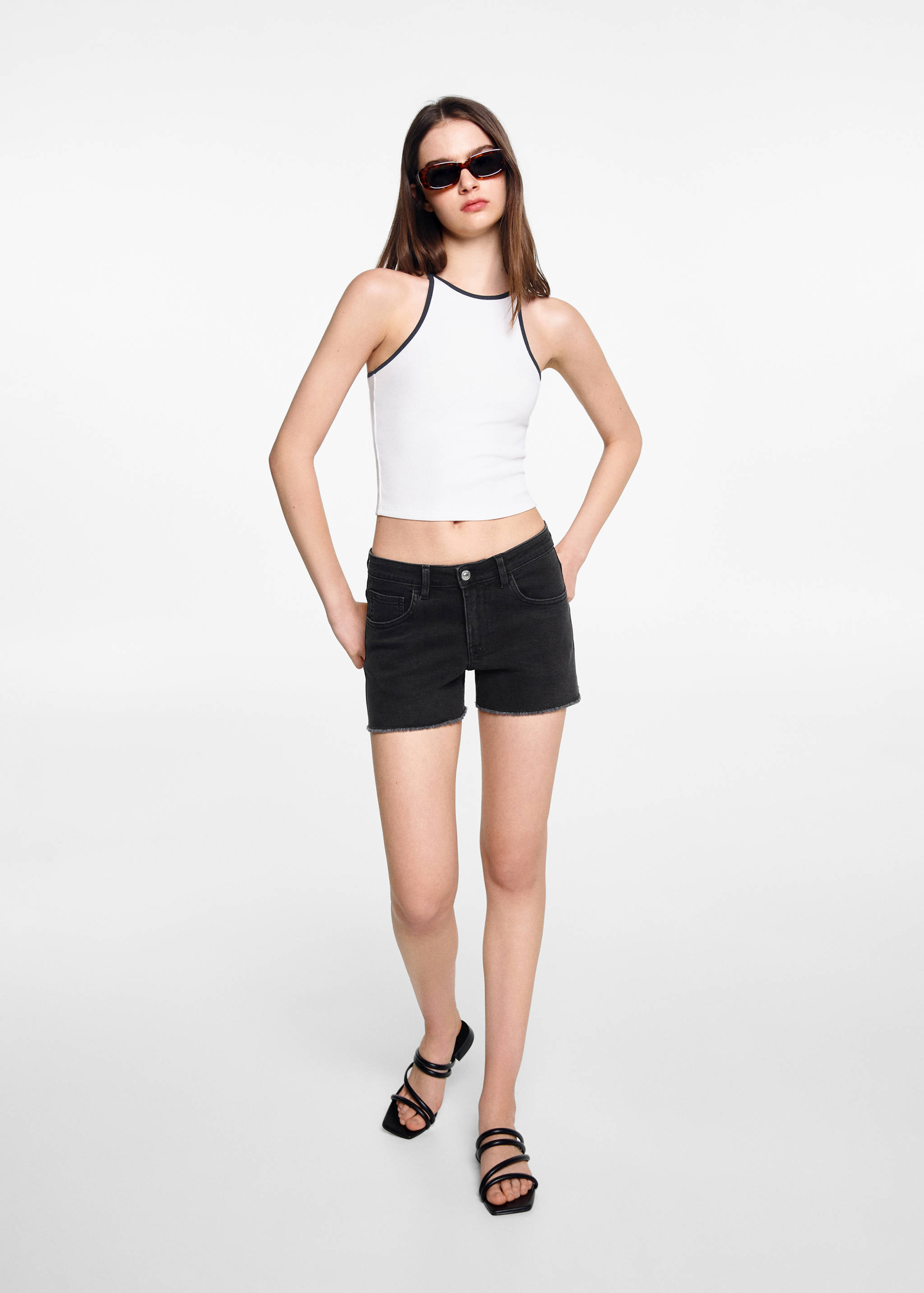 Medium-waist denim shorts - General plane