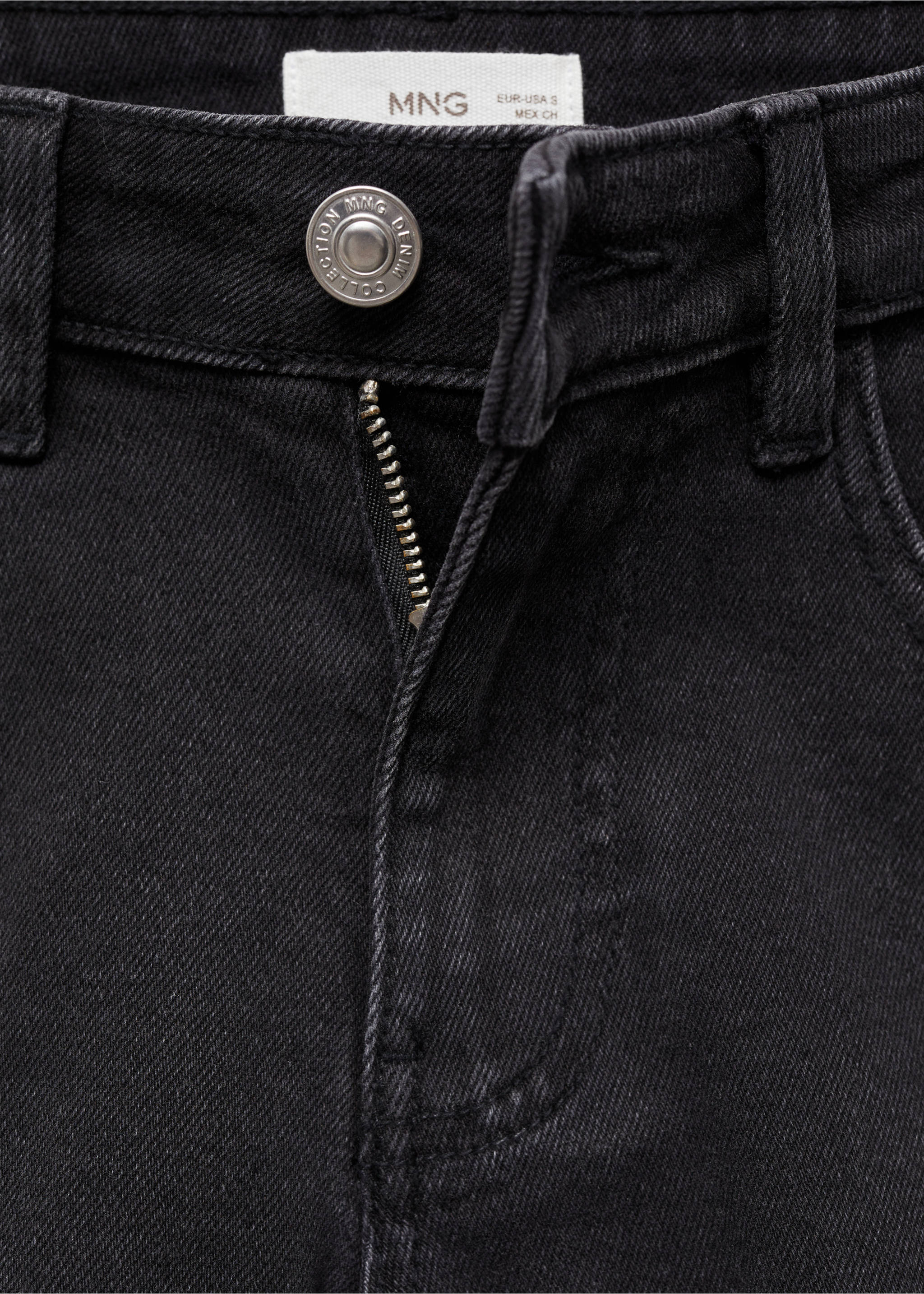Medium-waist denim shorts - Details of the article 8, Black denim. Ref: 67037719-00.