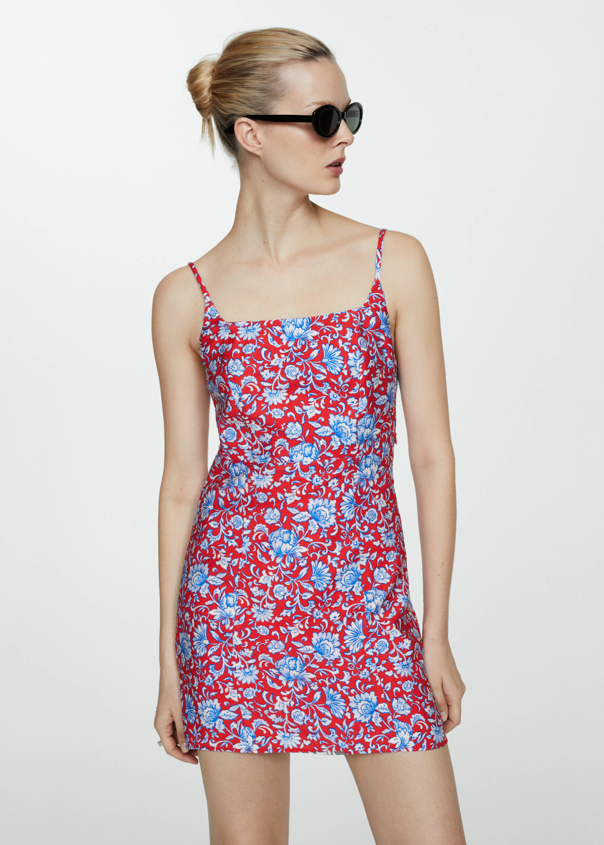 Vestido estampado floral - Plano medio