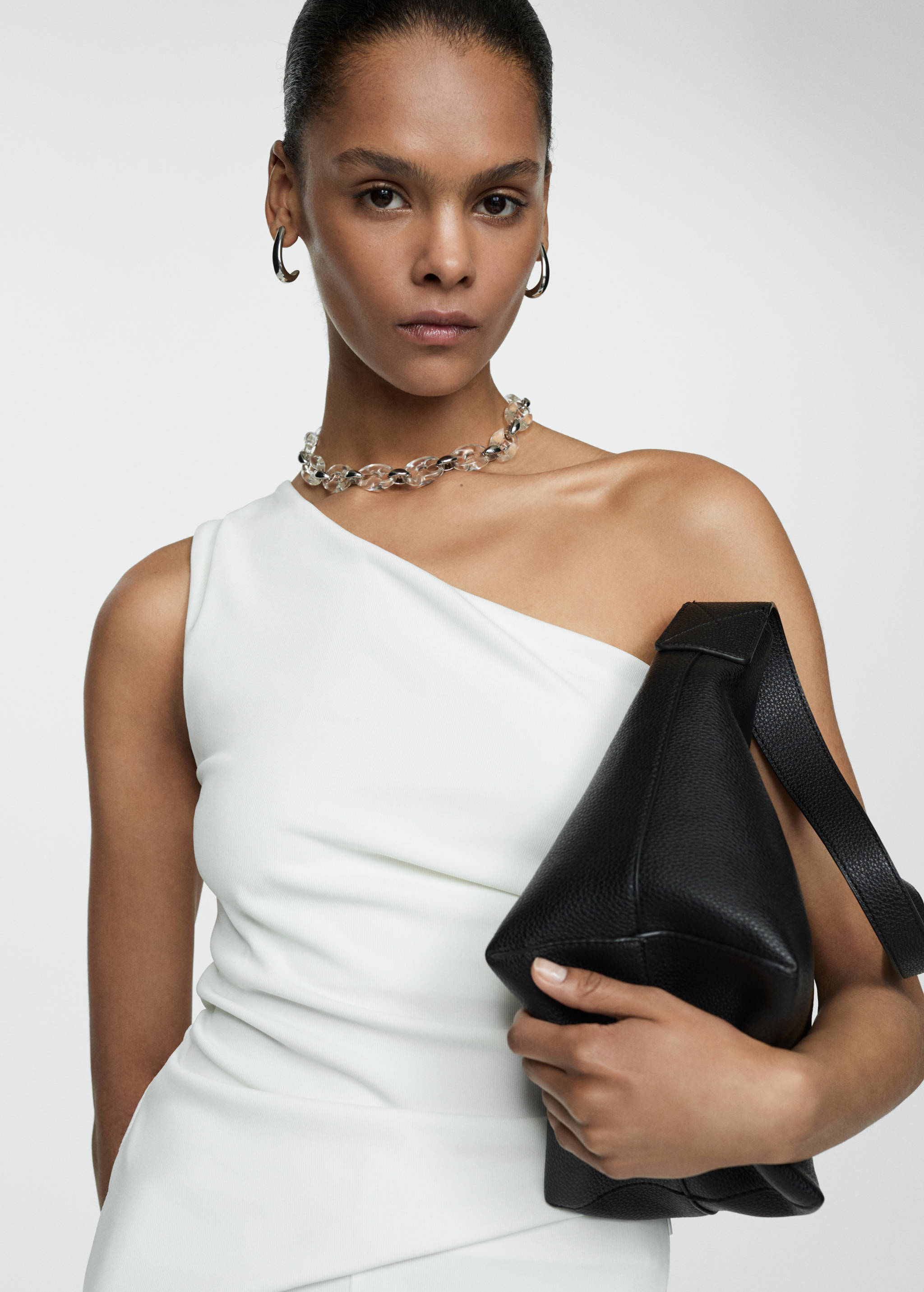 Top asymétrique drapé - Plan moyen