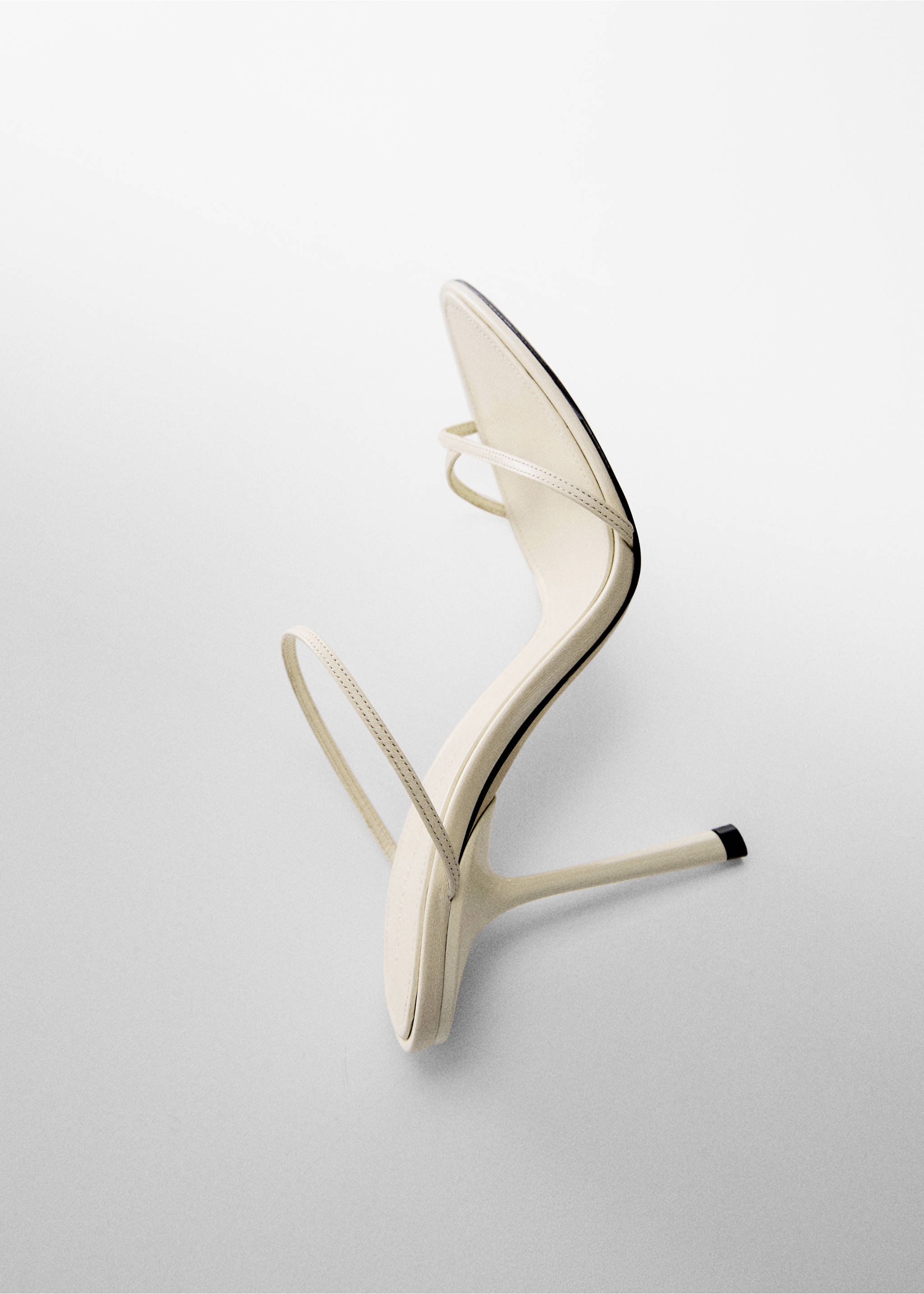 Sandales cuir talon incliné - Détail de l'article 6, Nude. Ref: 67038655-00.