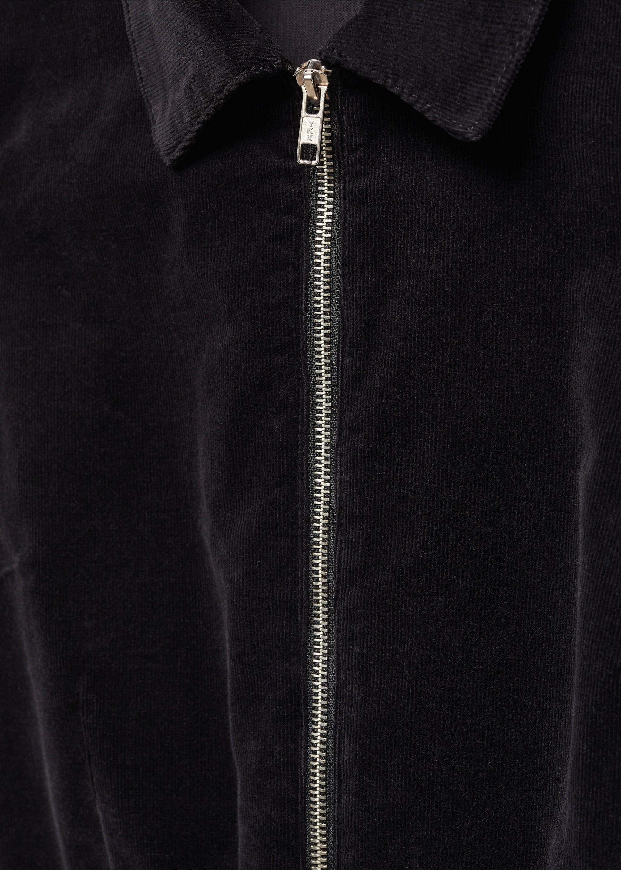 Corduroy jumpsuit with zip - Details of the article 8, Black. Ref: 67040257-00.
