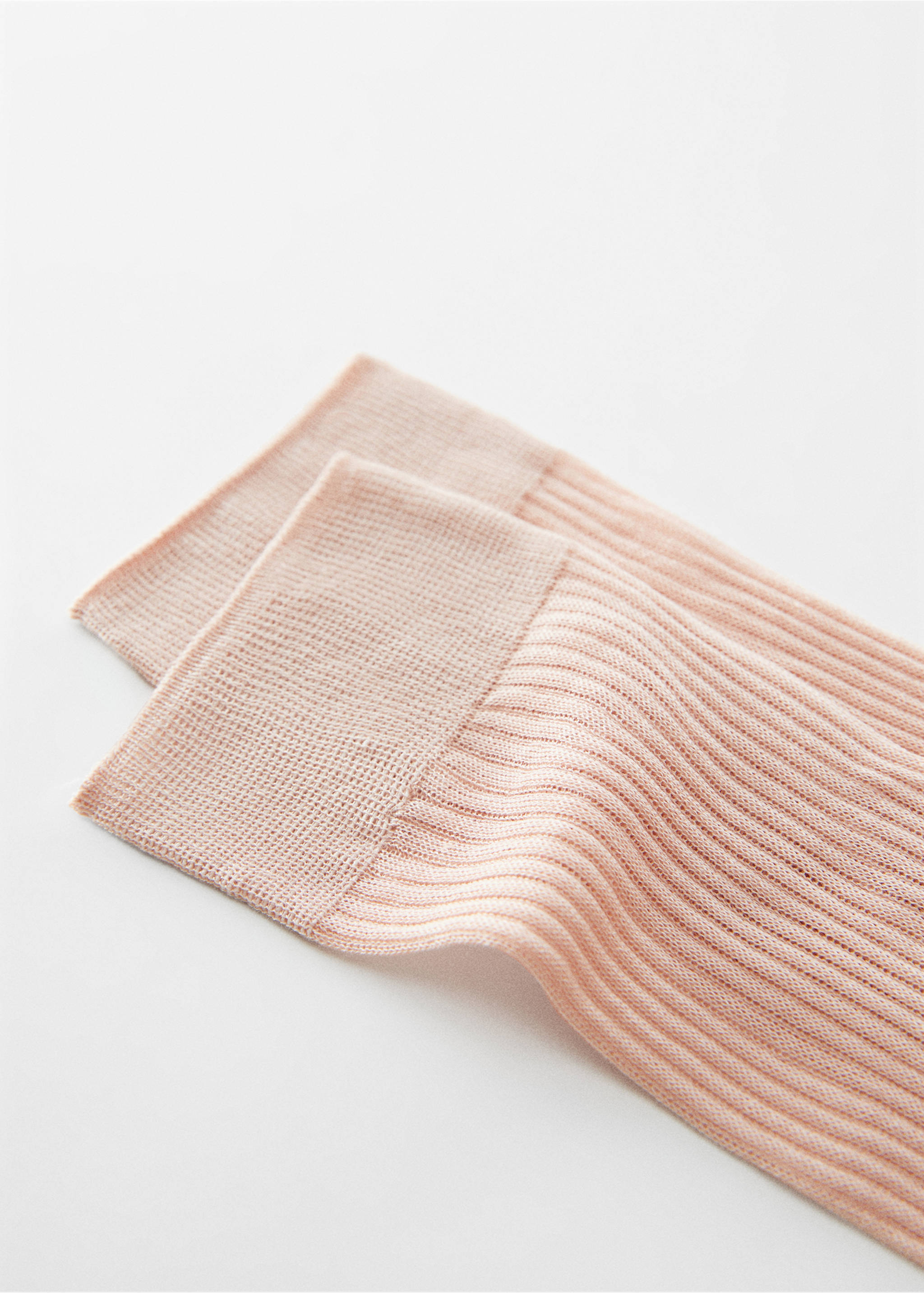 Long ribbed socks - Medium plane, Light Pink. Ref: 67040259-00.