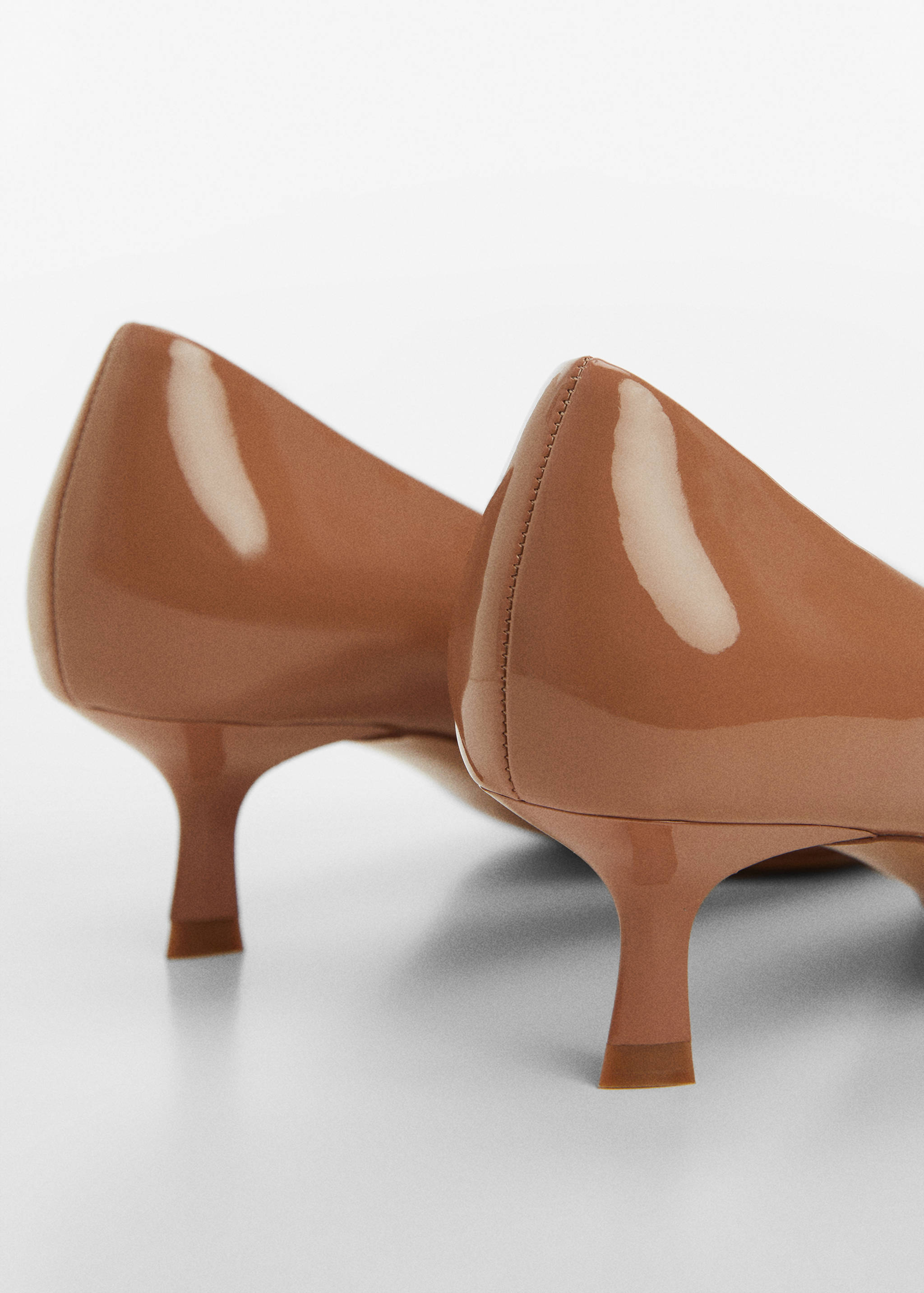 Kitten heel shoes - Details of the article 1
