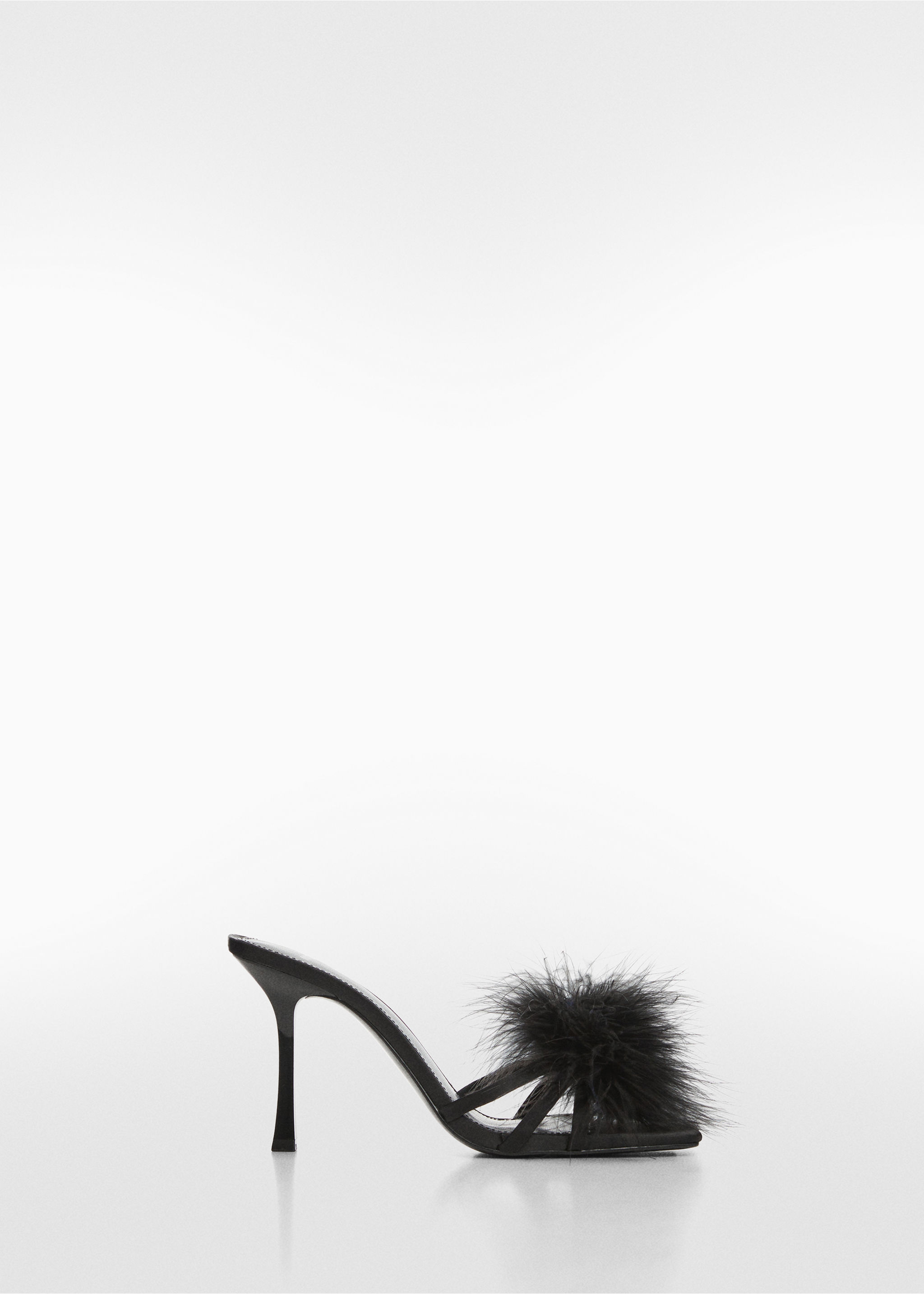 Sandals with feather decoration - Article without model