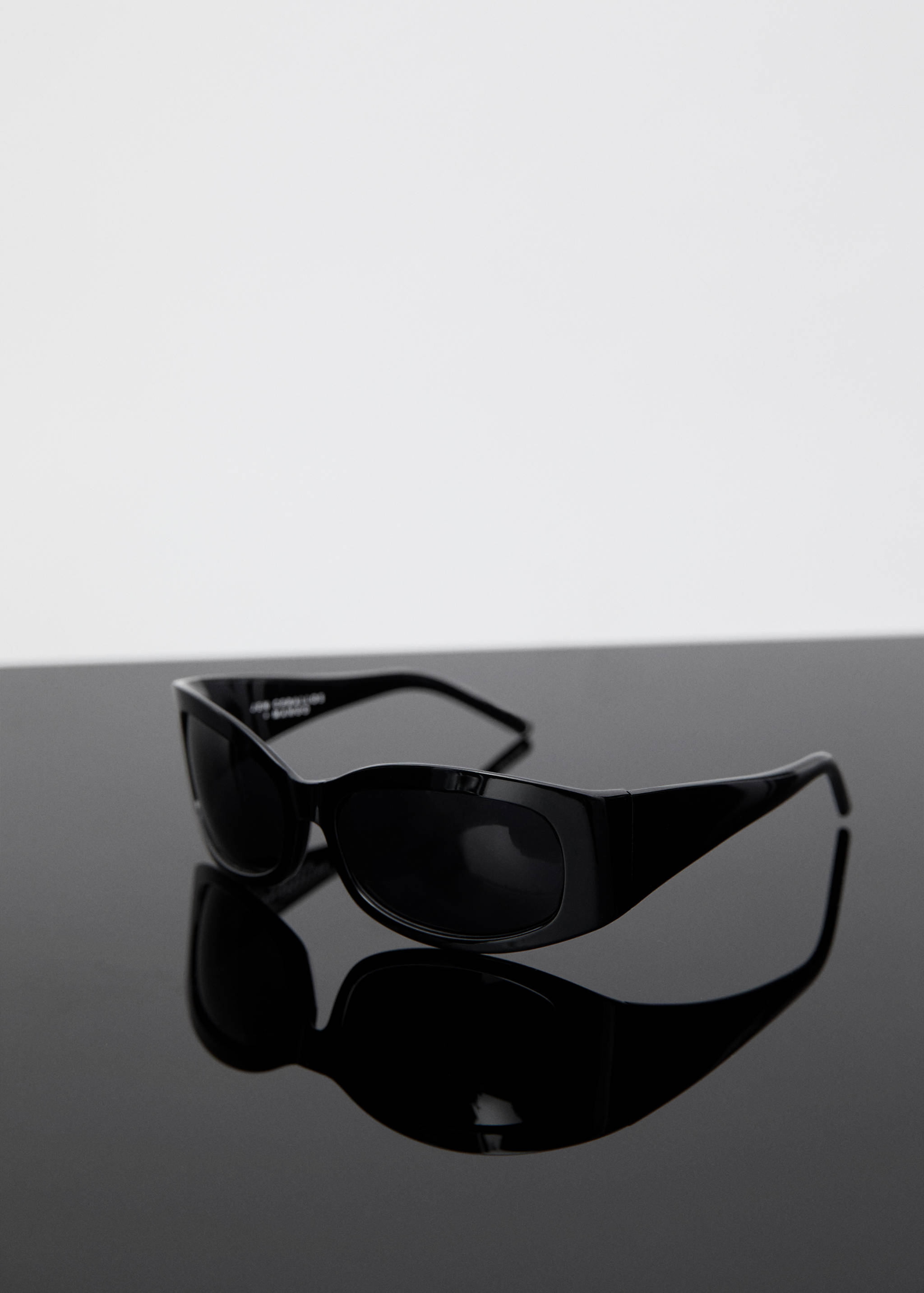 Oval-frame sunglasses - Medium plane