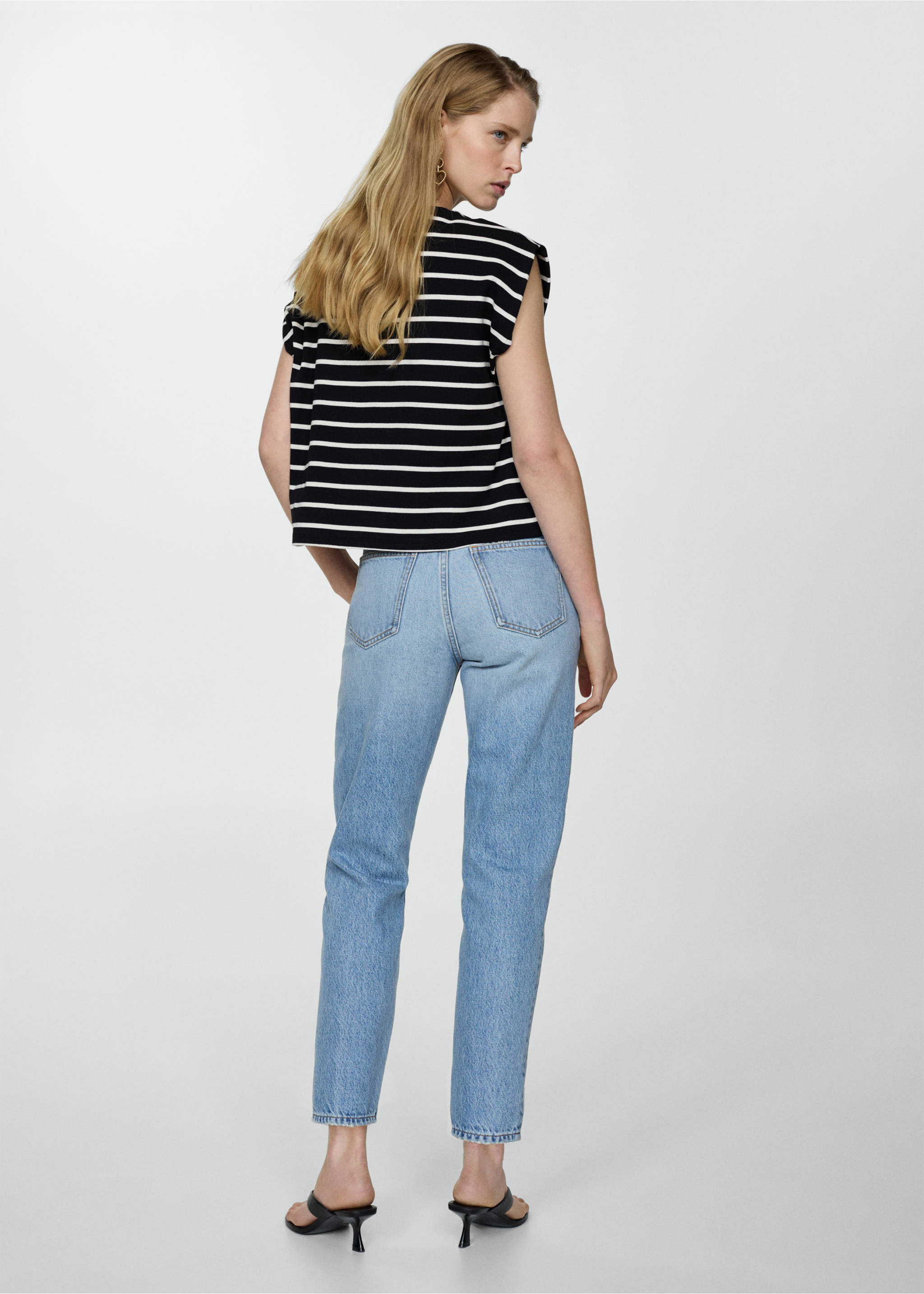 Jeans Mom2000 mom med høyt liv - Baksiden av artikkelen, Halvblå. Ref: 67040316-00.